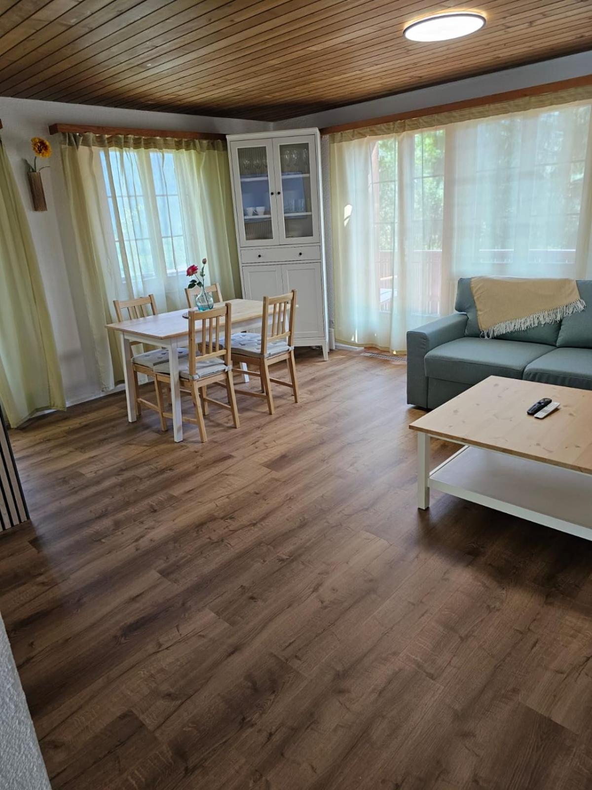 Peak Apartment - Aare Jungfrau AG