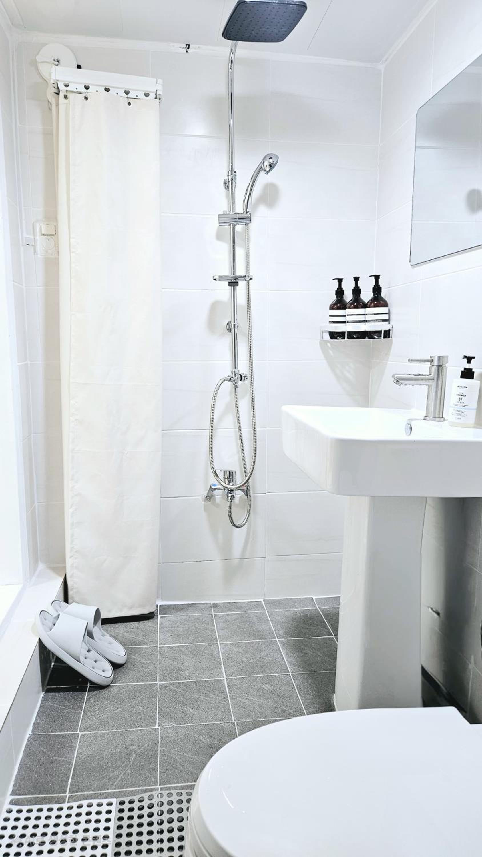 Soul of Seoul - Cozy 3 room stay, 3min from SNU Station