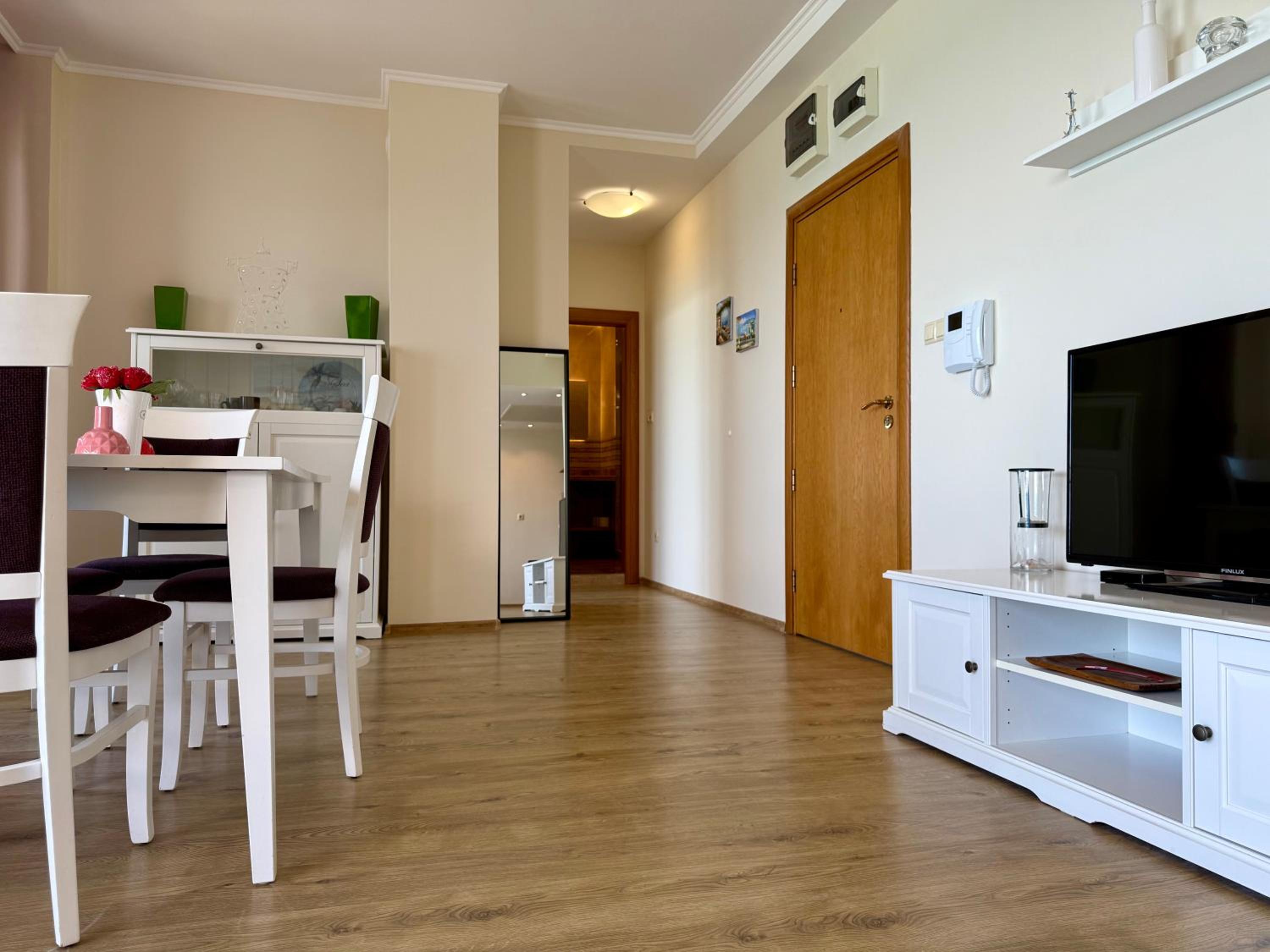 Cosher - Gardenia Palace Apt 10 Free Parking