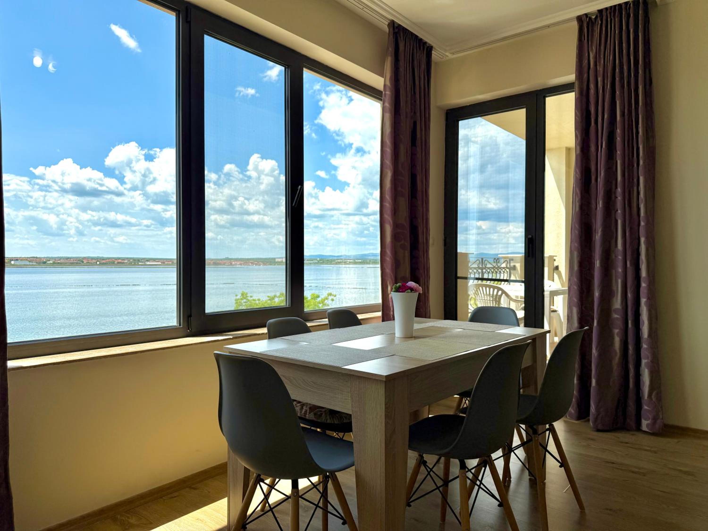 Cosher Gardenia Palace Apt 6 Free Parking