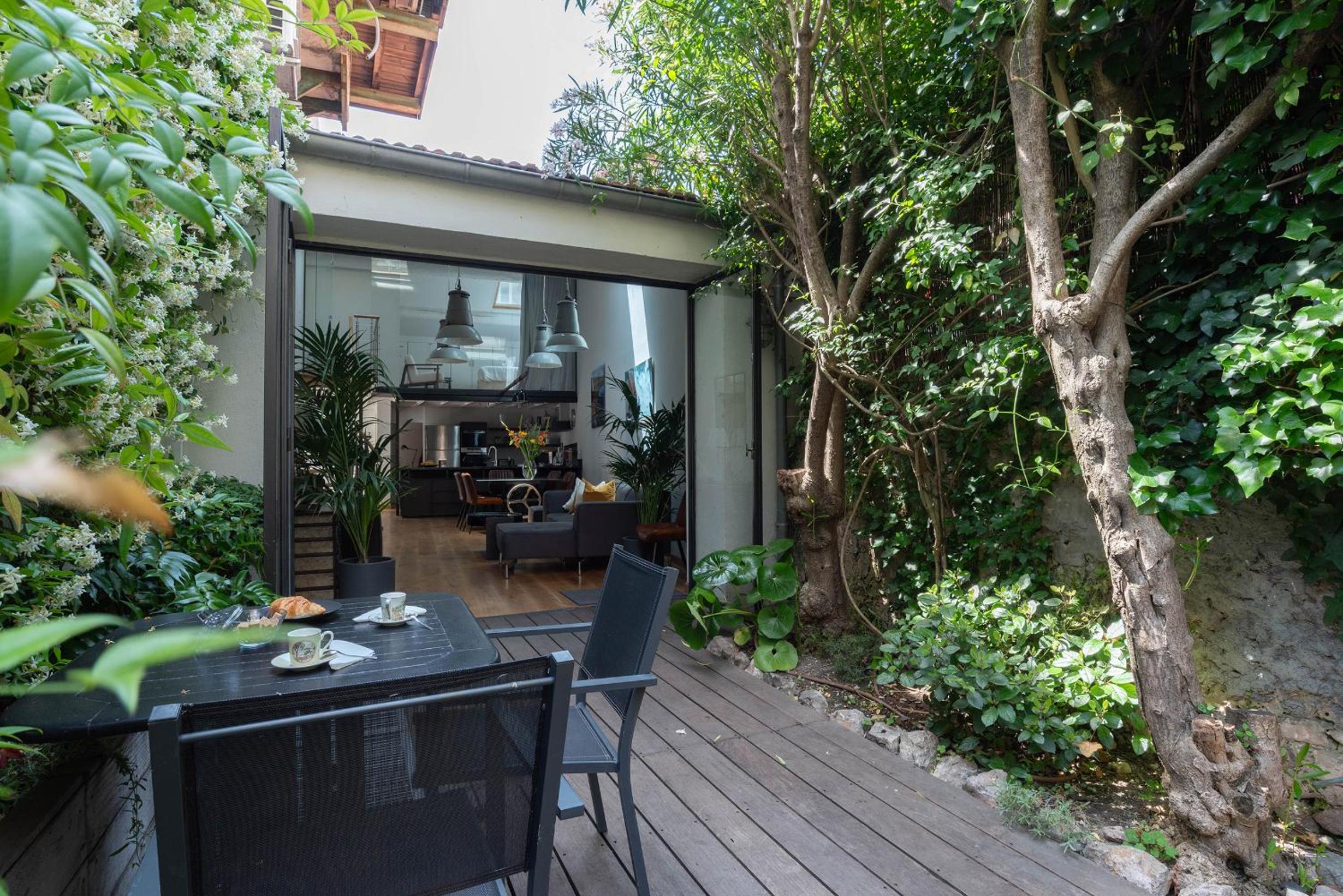 Villa Le Loft by Festif Azur 4-Star 200m2 House with Garden, 5-Min Walk to Palais des Festivals and Beaches