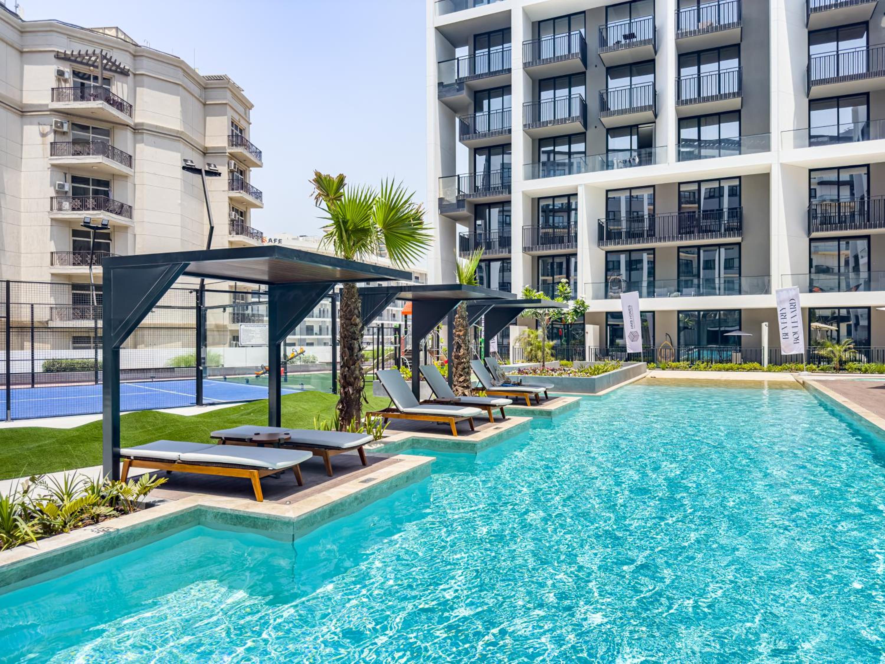 SuperHost- Modern Studio in Arjan with pool & Gym