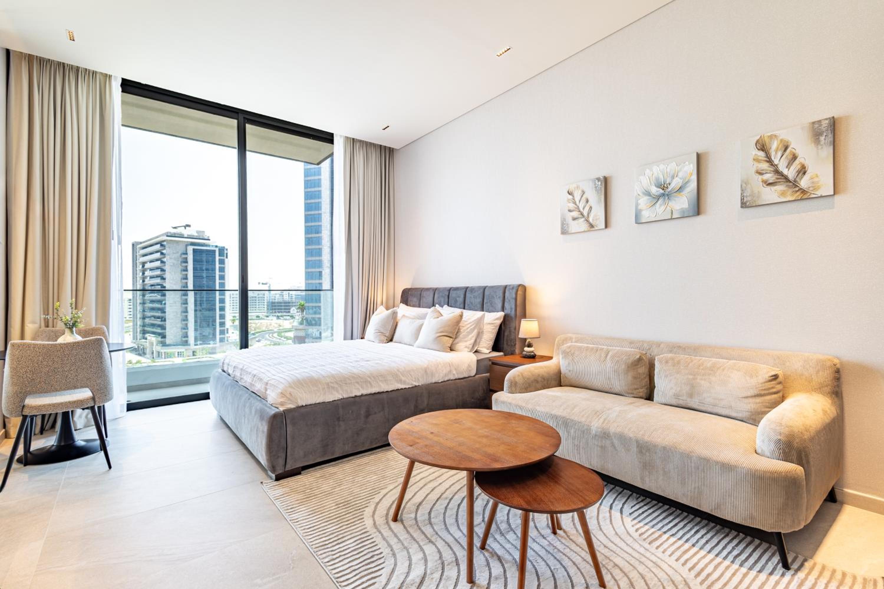 SuperHost- Modern Studio in Arjan with pool & Gym