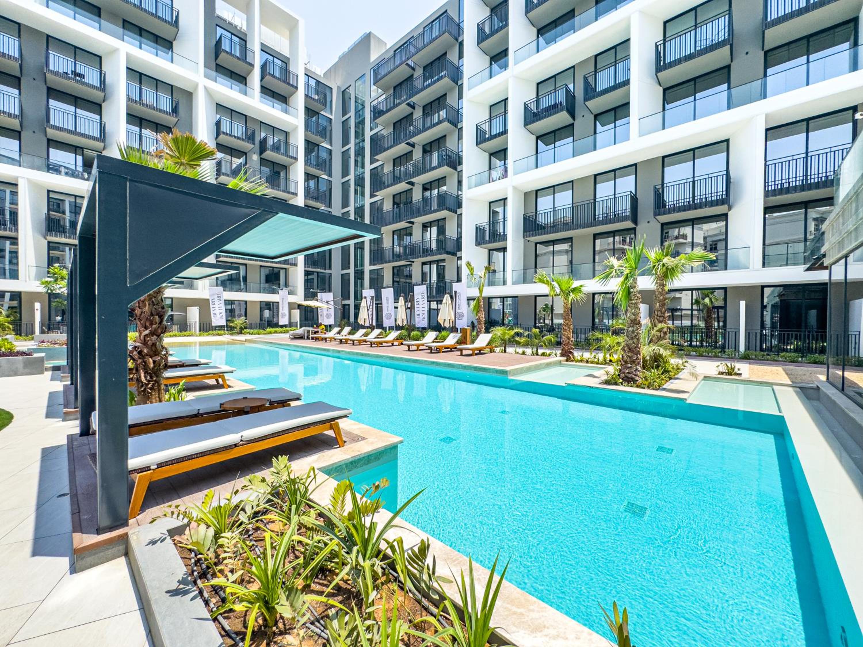 SuperHost- Modern Studio in Arjan with pool & Gym