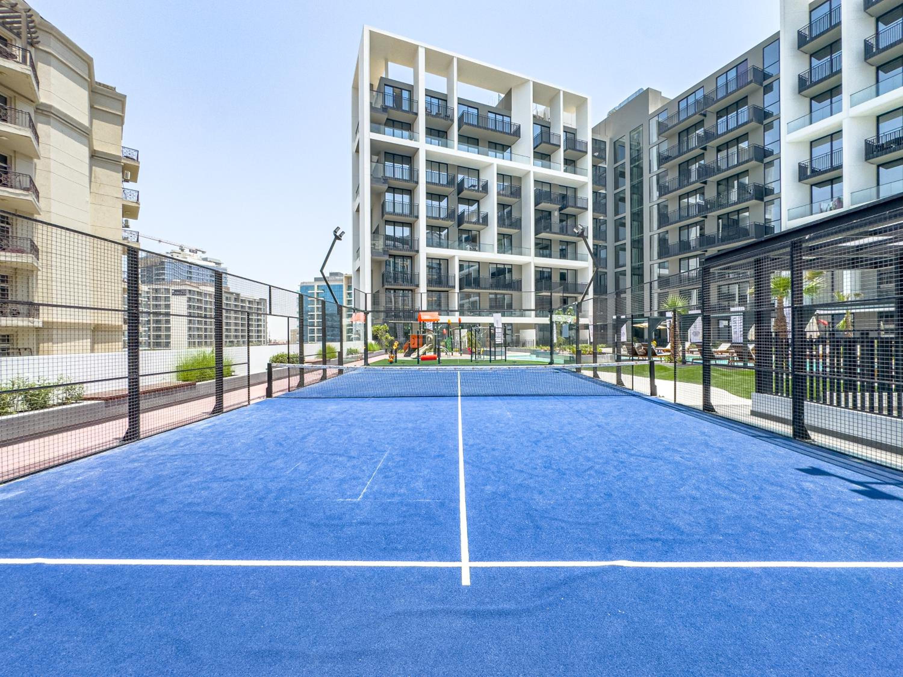 SuperHost- Modern Studio in Arjan with pool & Gym
