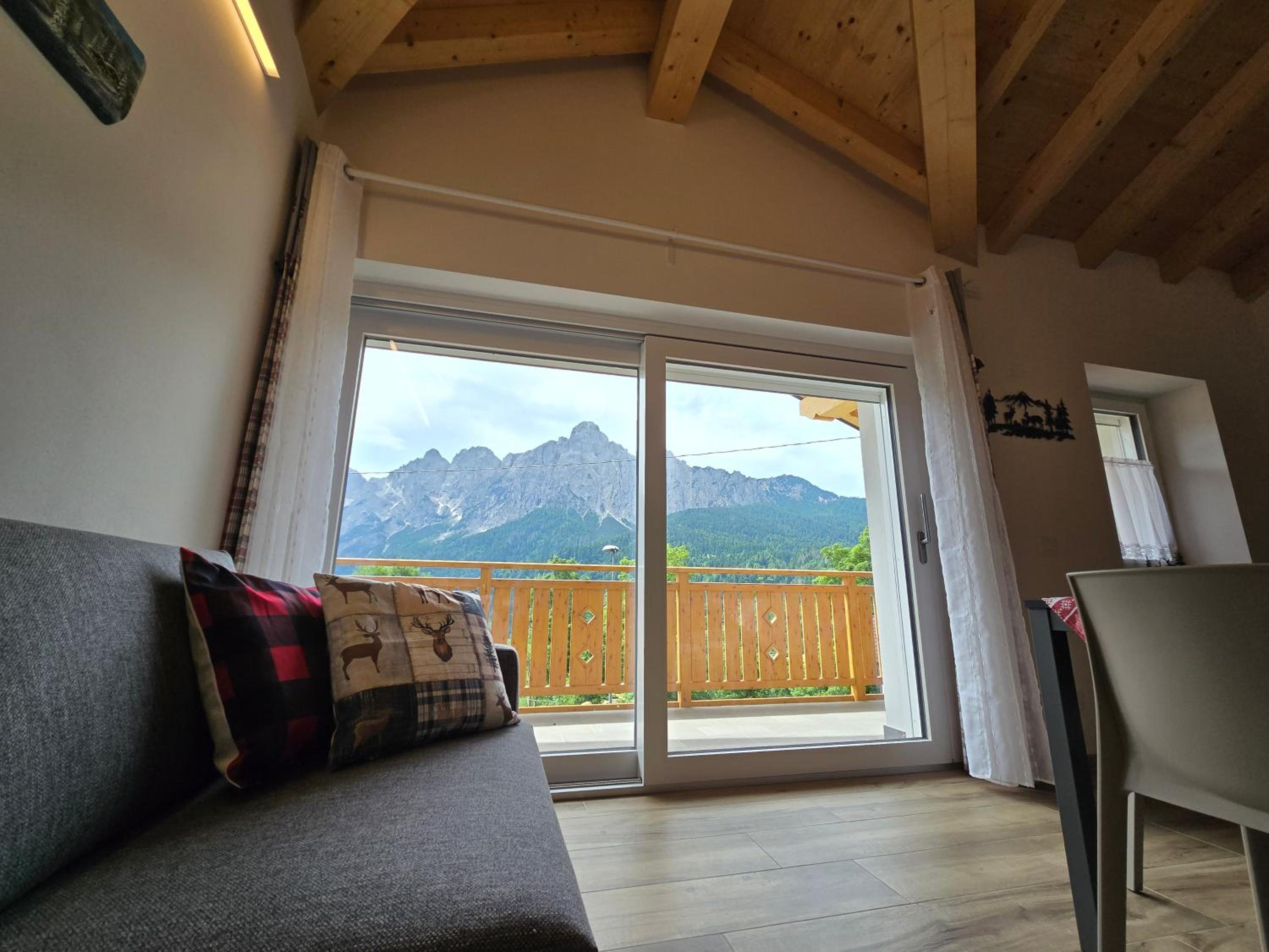 Miravalli Home