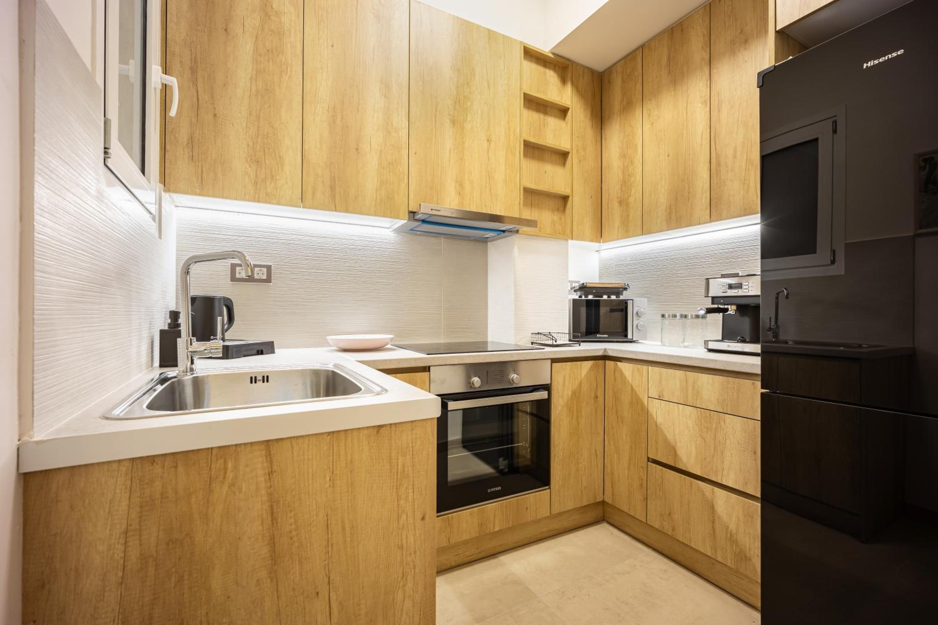 Philon's City Retreat - Near Athens Center