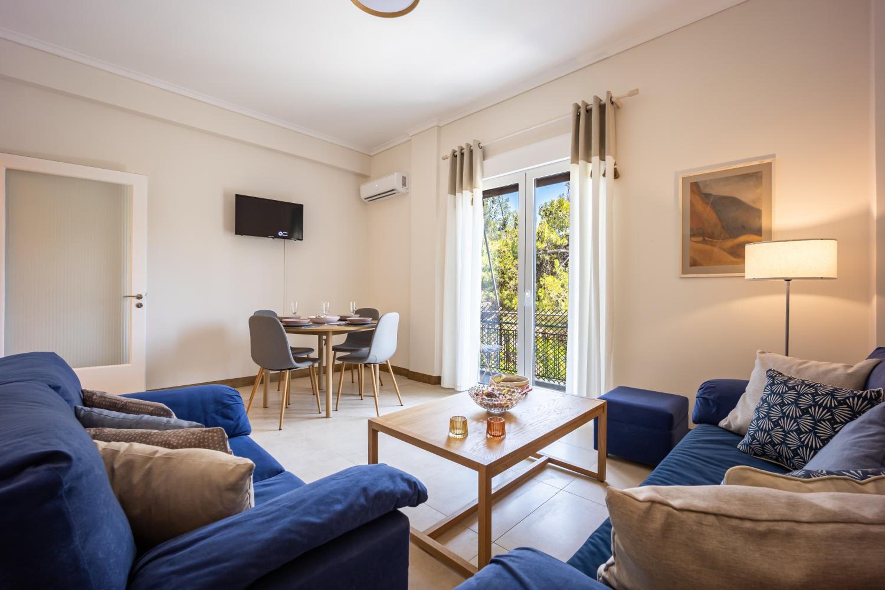 Philon's City Retreat - Near Athens Center