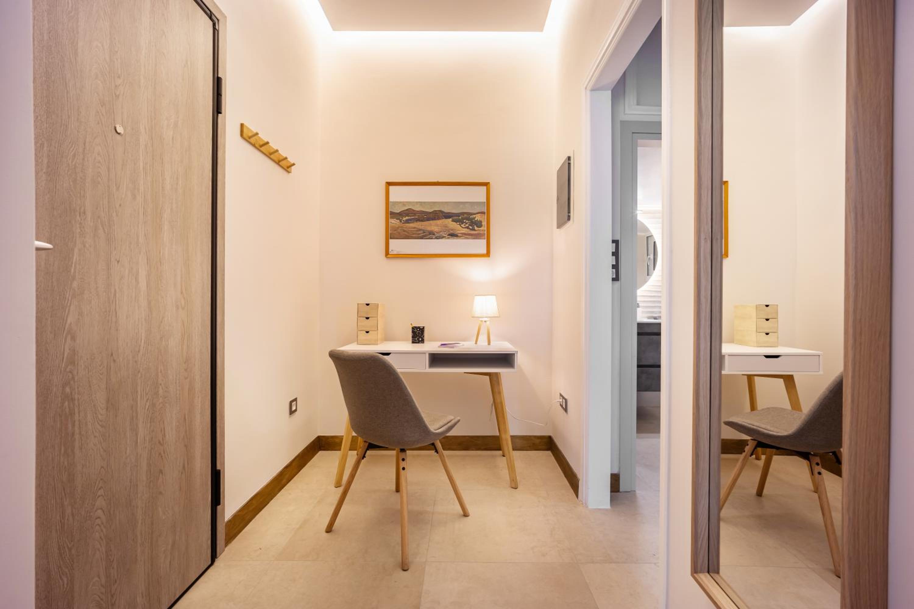 Philon's City Retreat - Near Athens Center