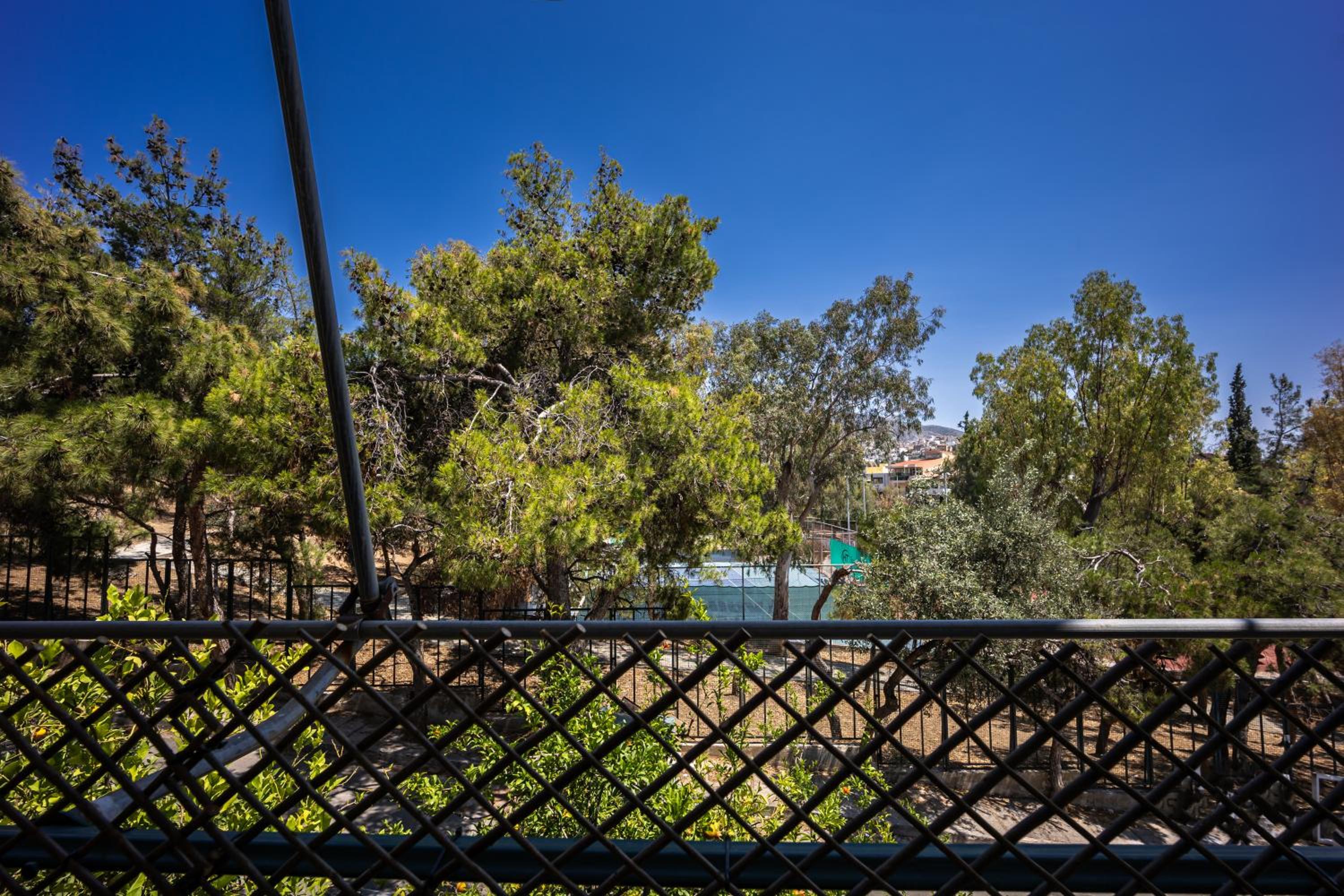Philon's City Retreat - Near Athens Center