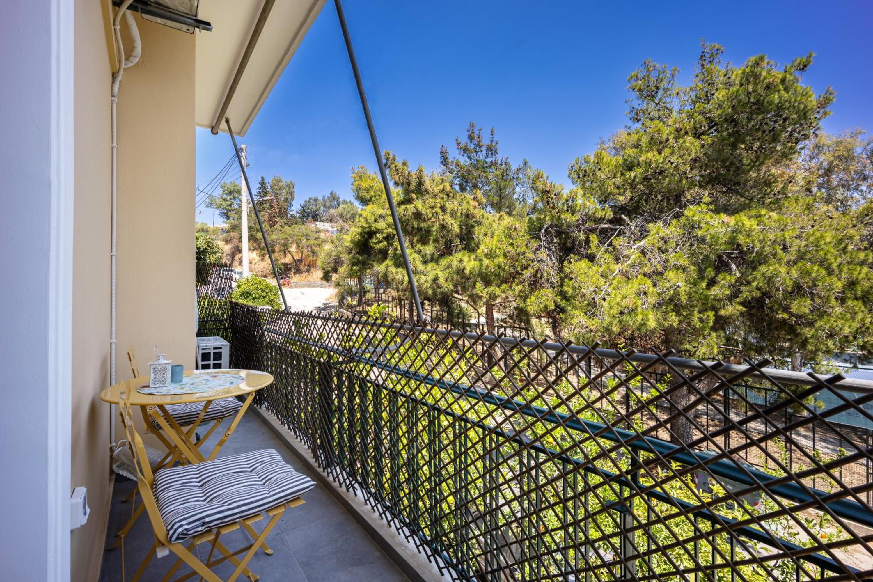 Philon's City Retreat - Near Athens Center