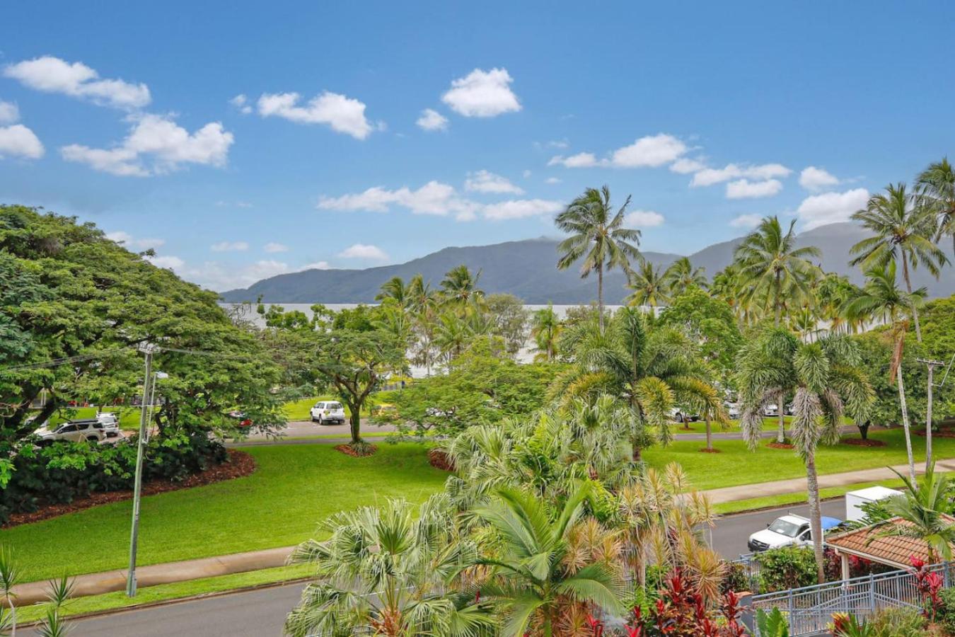 Tropical Comfort Pool and Stunning Esplanade