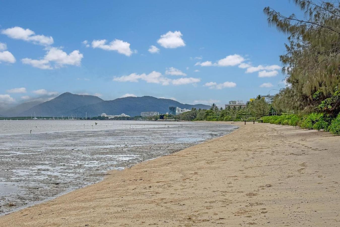 Tropical Comfort Pool and Stunning Esplanade