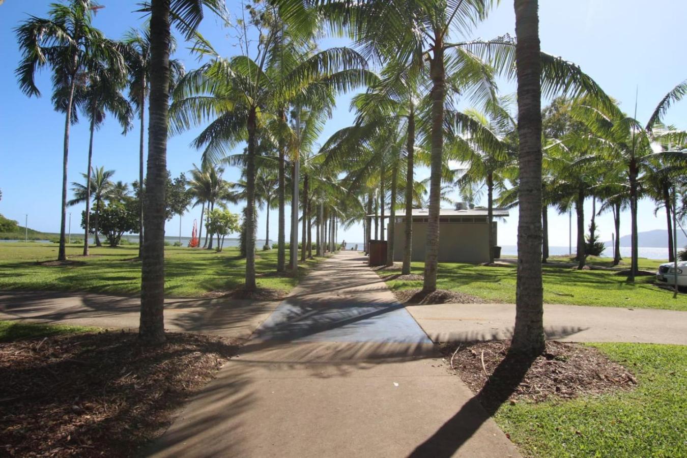Tropical Comfort Pool and Stunning Esplanade