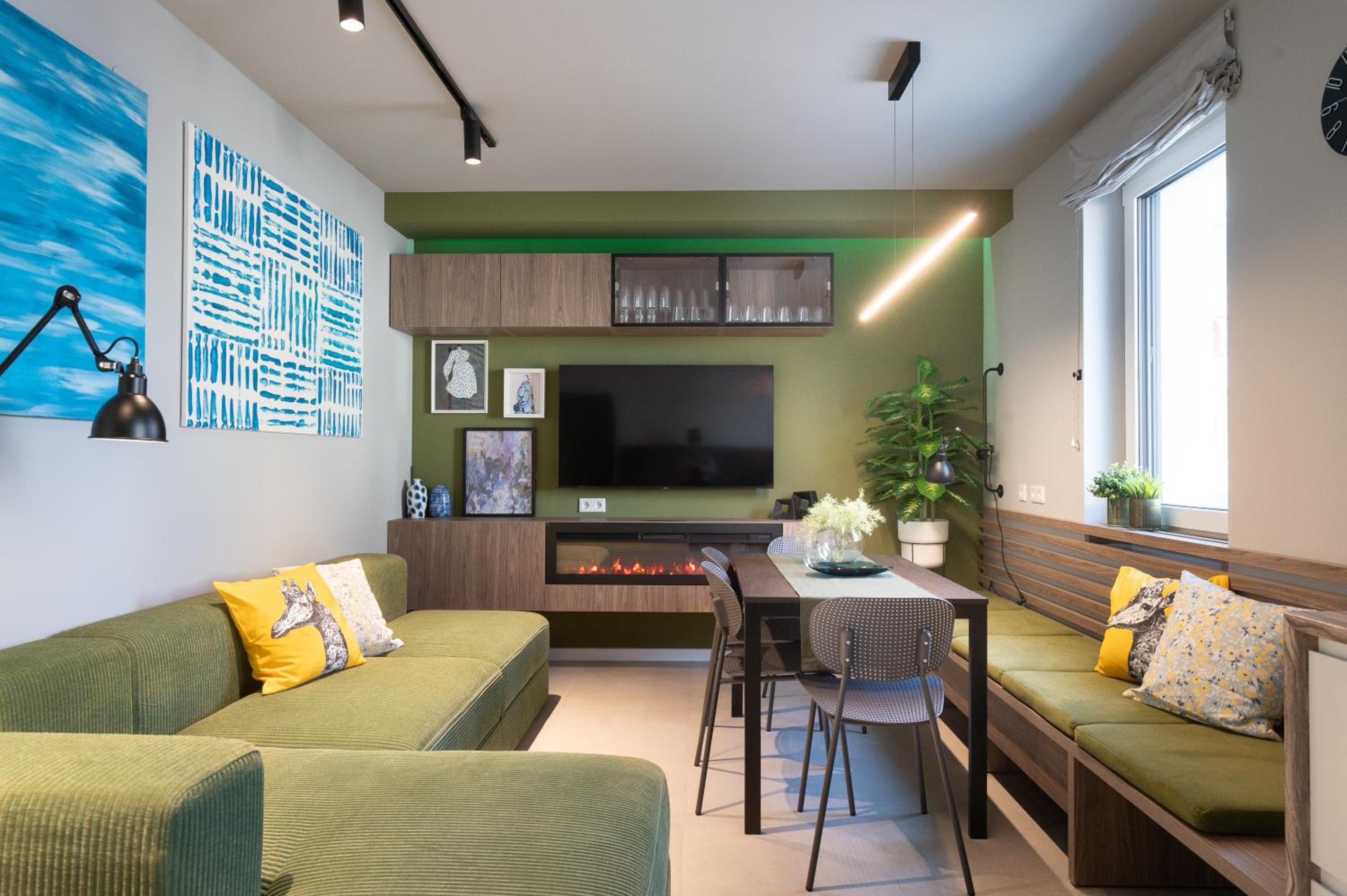 HOUSE 756 MAINZ - DESIGN-FERIENHAUS, 4 Schlafzimmer, 3 Bäder, SAUNA & Kamin