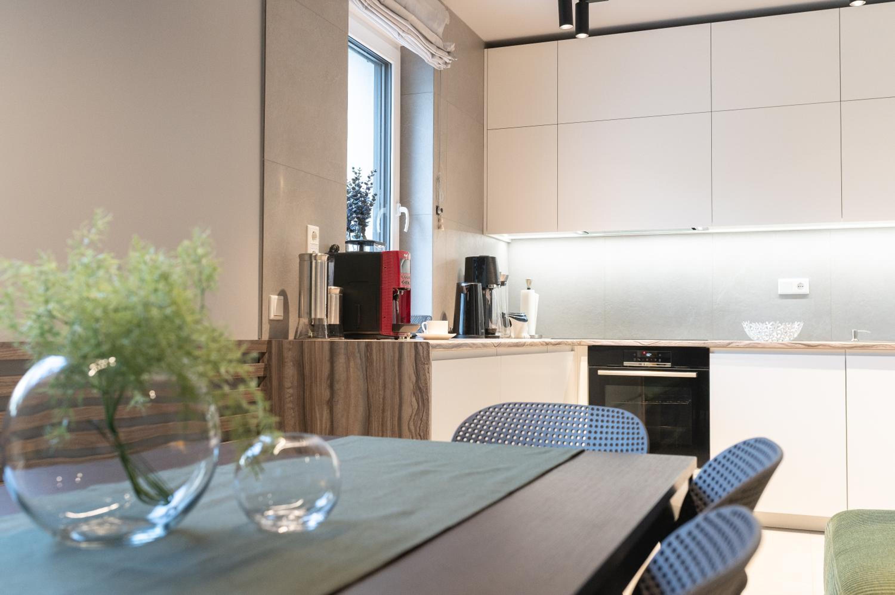 HOUSE 756 MAINZ - DESIGN-FERIENHAUS, 4 Schlafzimmer, 3 Bäder, SAUNA & Kamin