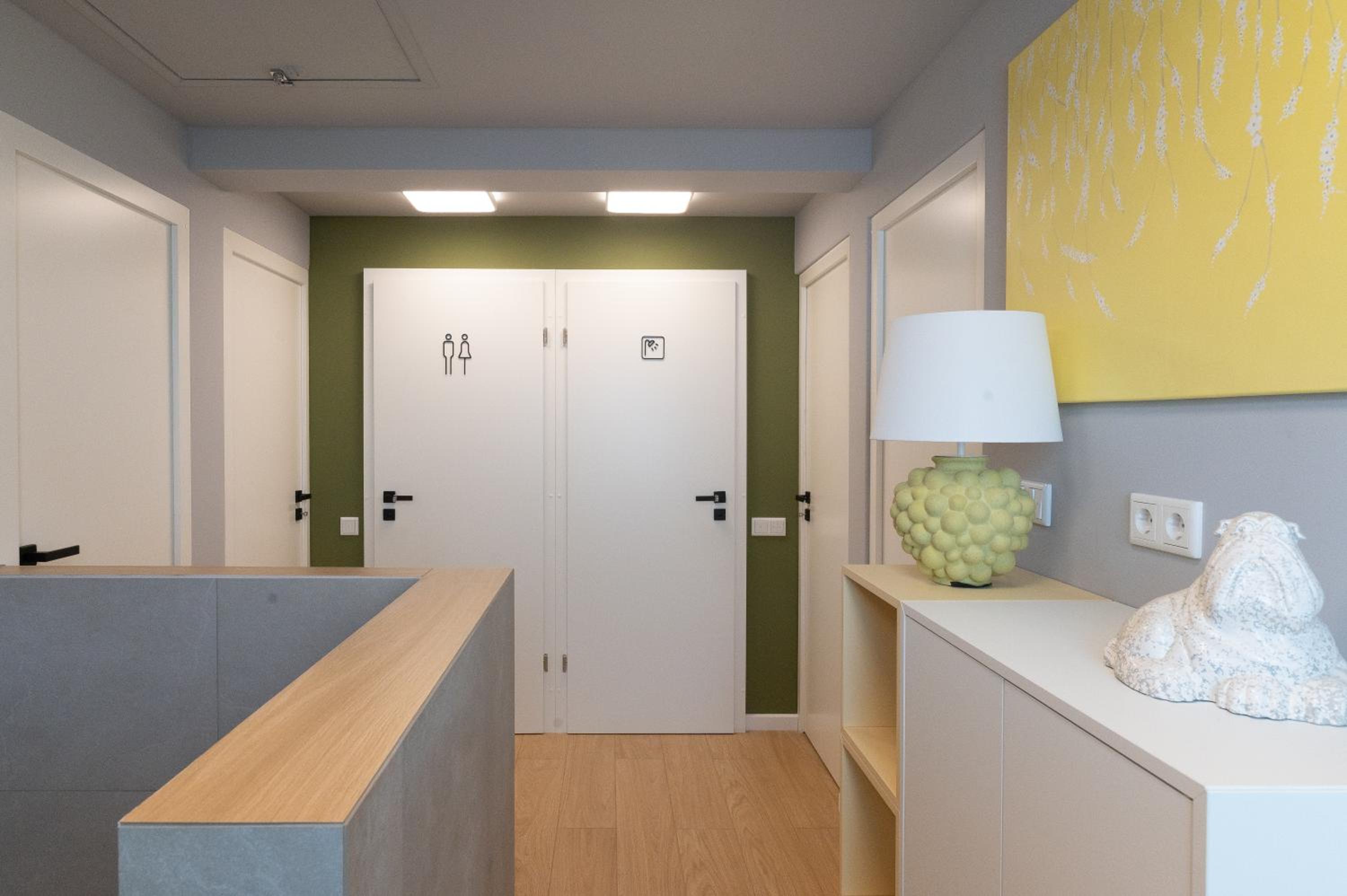 HOUSE 756 MAINZ - DESIGN-FERIENHAUS, 4 Schlafzimmer, 3 Bäder, SAUNA & Kamin