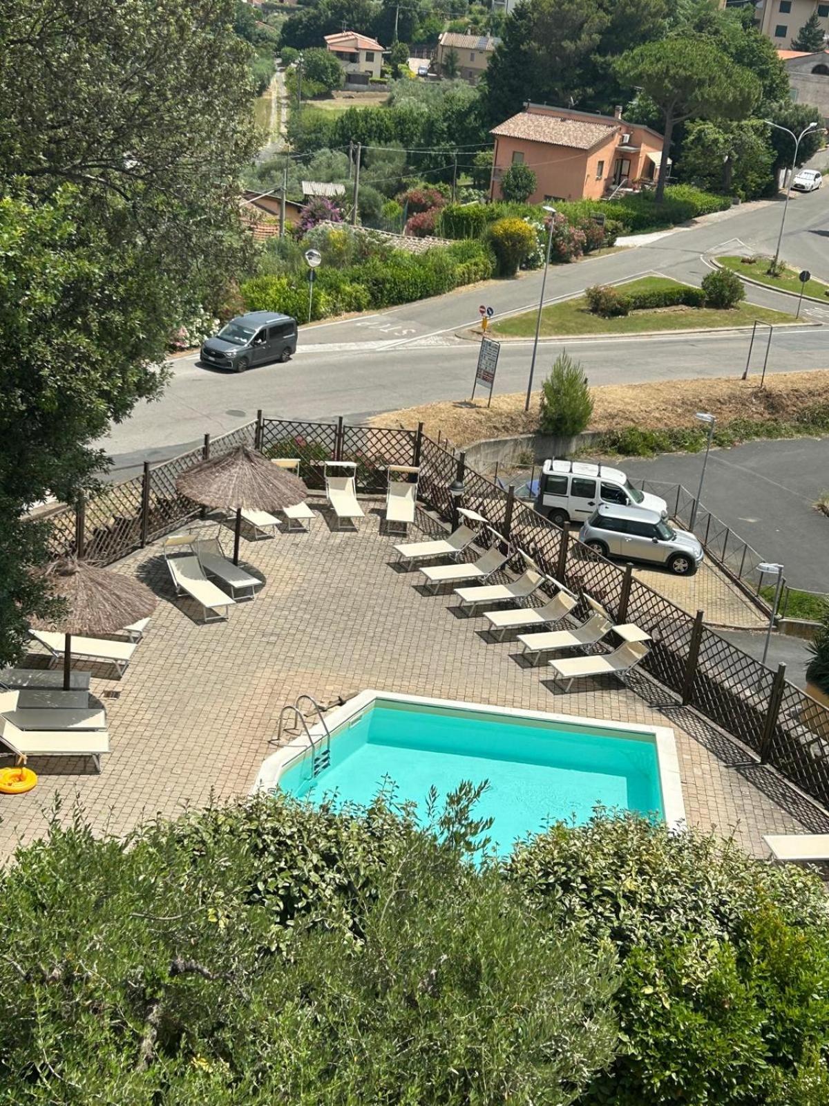 Trilocale con piscina