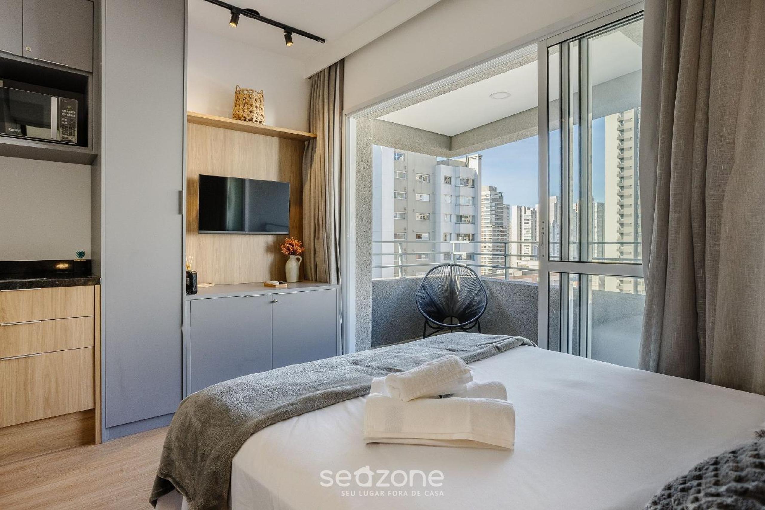 Accommodations in a condo with pool, gym, and laundry - Perdizes, SP - ODE