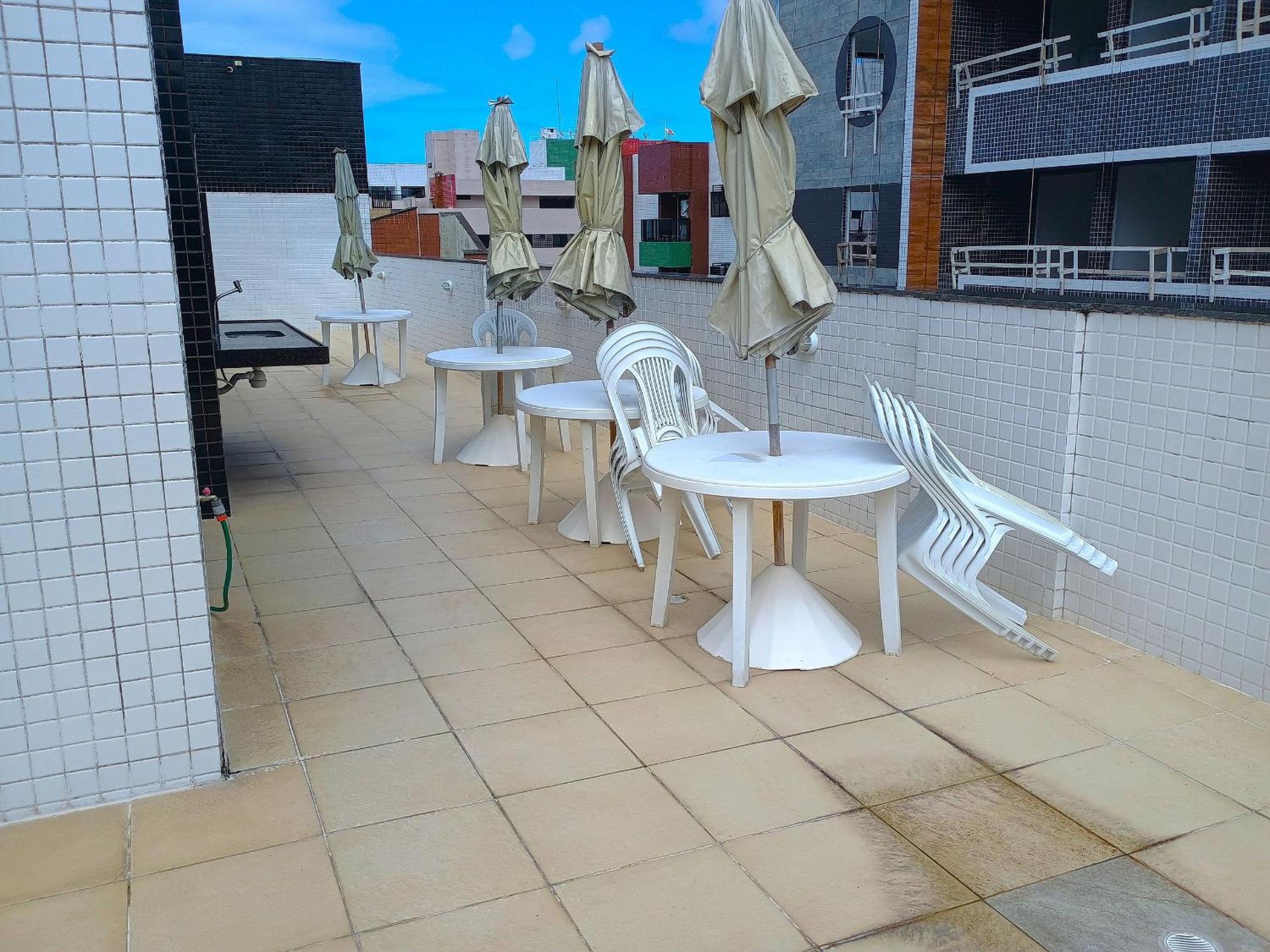 Apts 600m from Ponta Verde beach in condo w/ pool - RPV