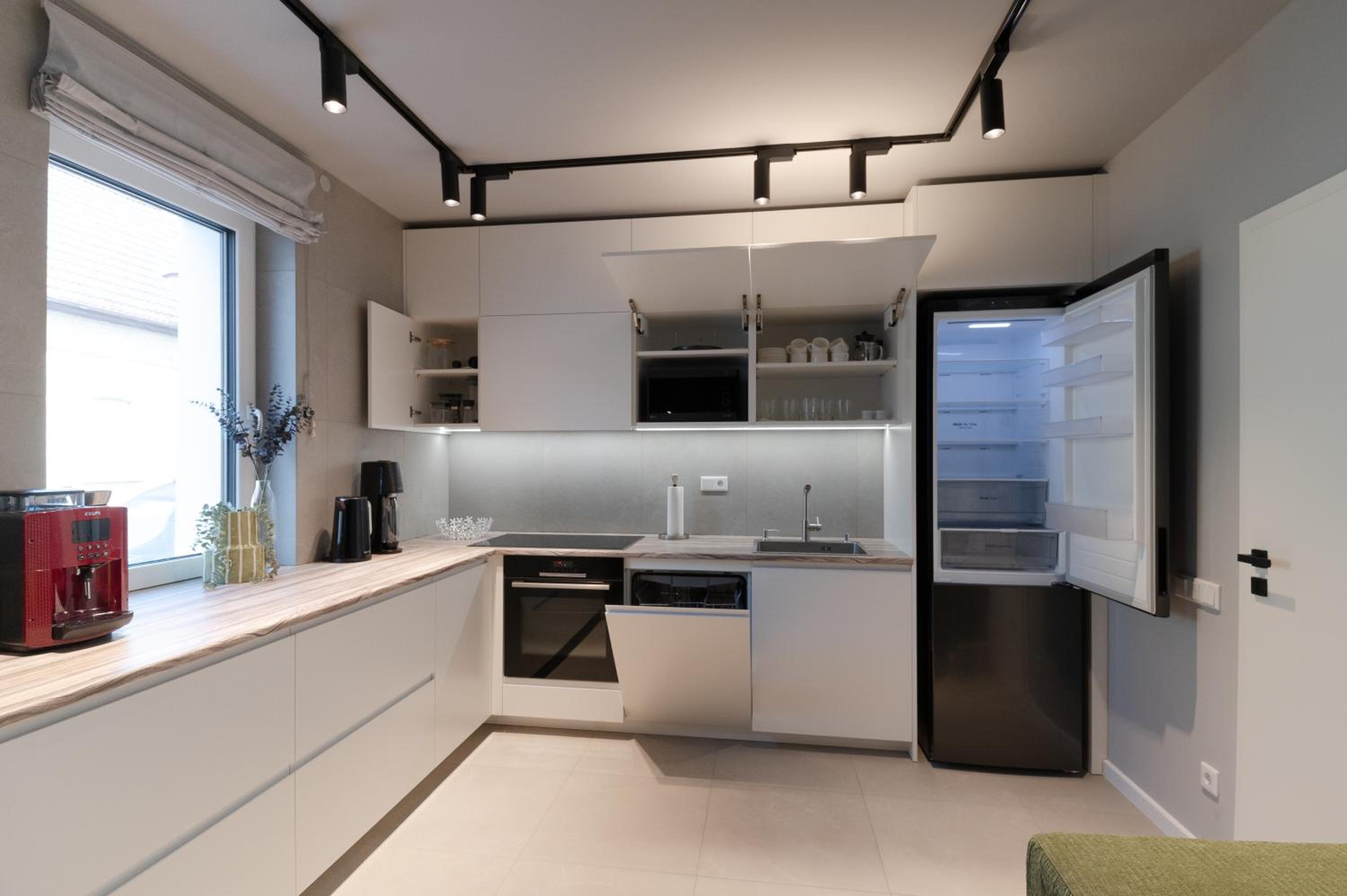 HOUSE 756 MAINZ - DESIGN-FERIENHAUS, 4 Schlafzimmer, 3 Bäder, SAUNA & Kamin