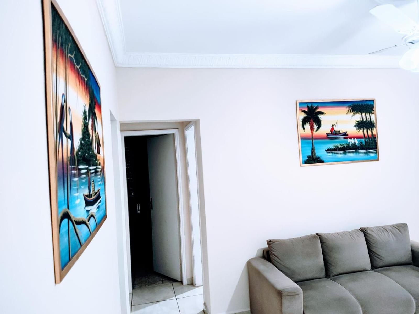 Apê Maravilhoso no Boqueirão, em Santos, com 2 Quartos e uma Suíte, próximo à Praia e aos Cruzeiros