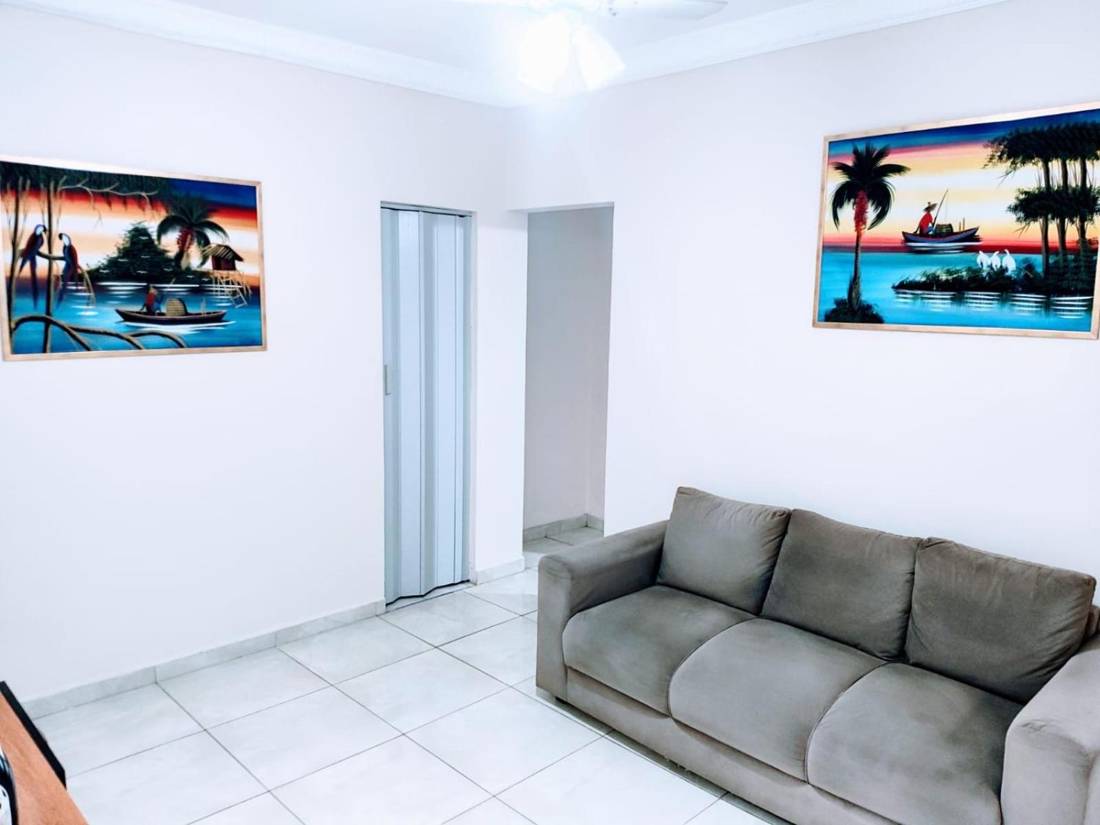 Apê Maravilhoso no Boqueirão, em Santos, com 2 Quartos e uma Suíte, próximo à Praia e aos Cruzeiros