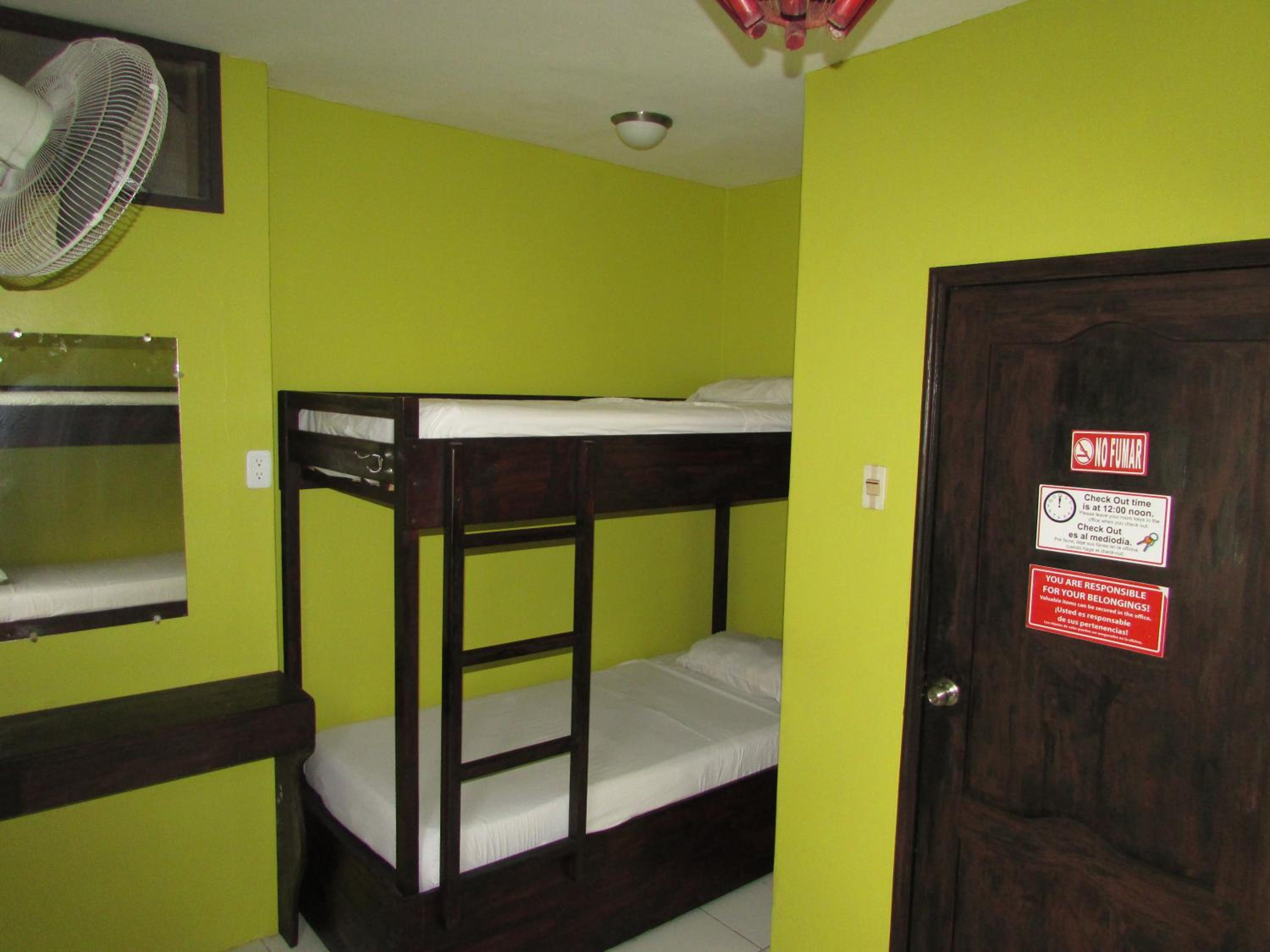 Dreamkapture Hostel close to the airport and bus terminal