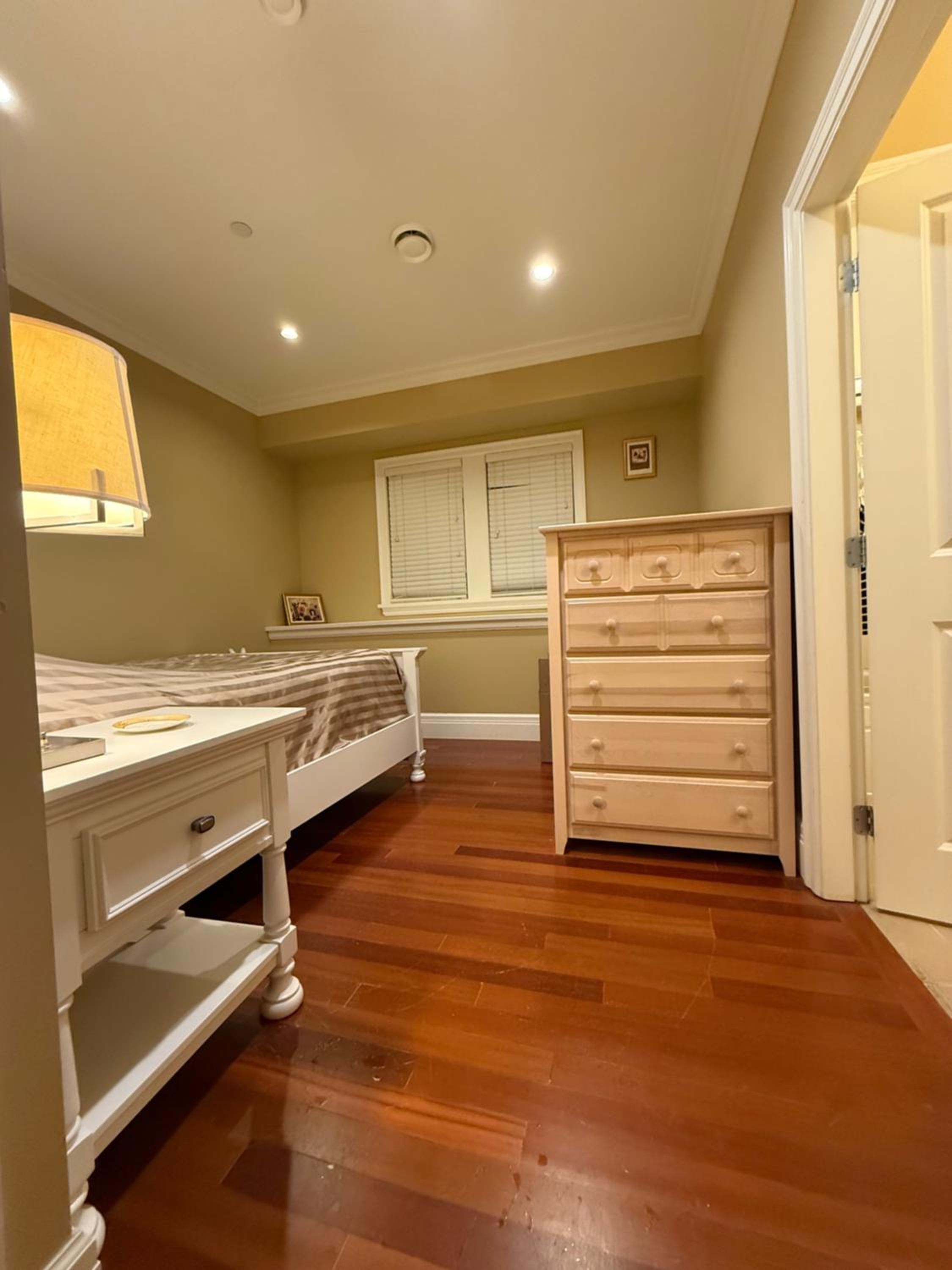 Peaceful Retreat in Arbutus