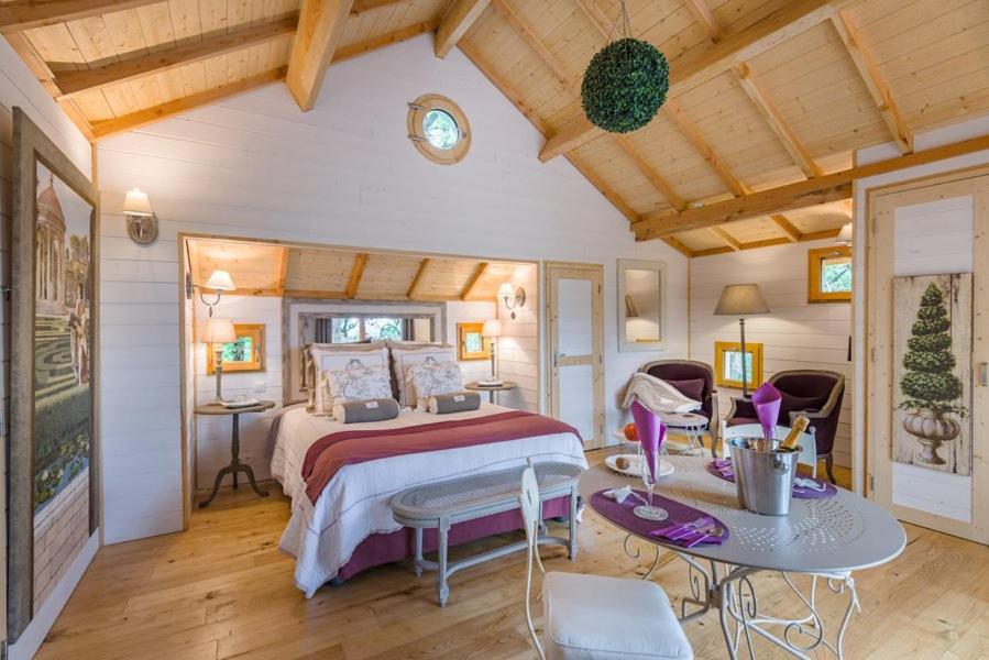 Domaine de Pech et Lafon Cabanes avec SPA privatif dans les arbres
