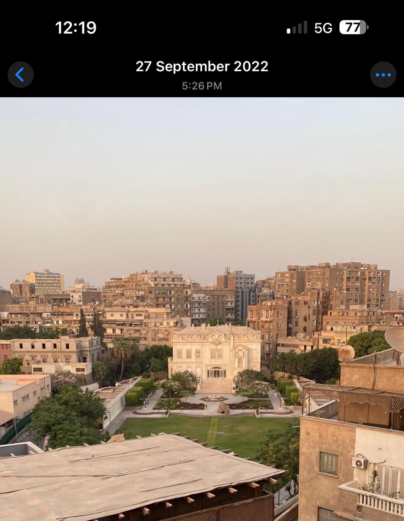 شقه عوائل للمتزوجين فقط ويمنع شرب الكحول داخل الشقه منعا باتا تتكون من غرفتين وصاله مطله على السفاره السعوديه القديمه والسفاره الايطاليه ملاصقه لكليه الطب 