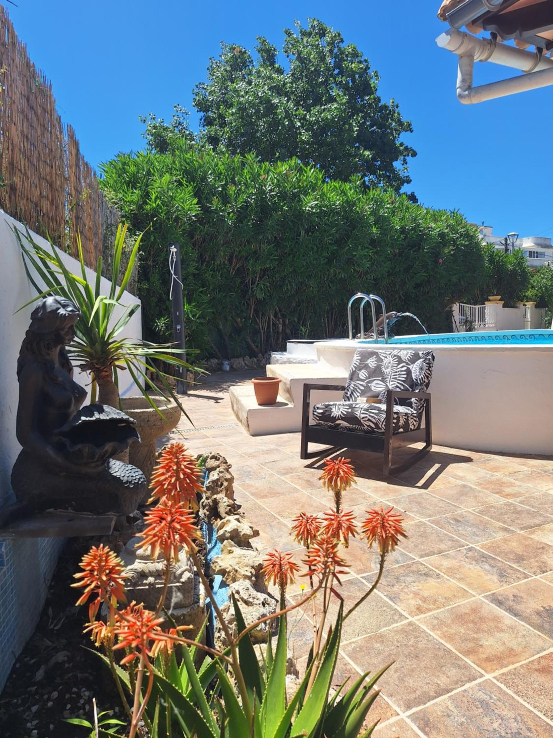 Villa Nevada - Espacioso Chalet con Piscina Privada