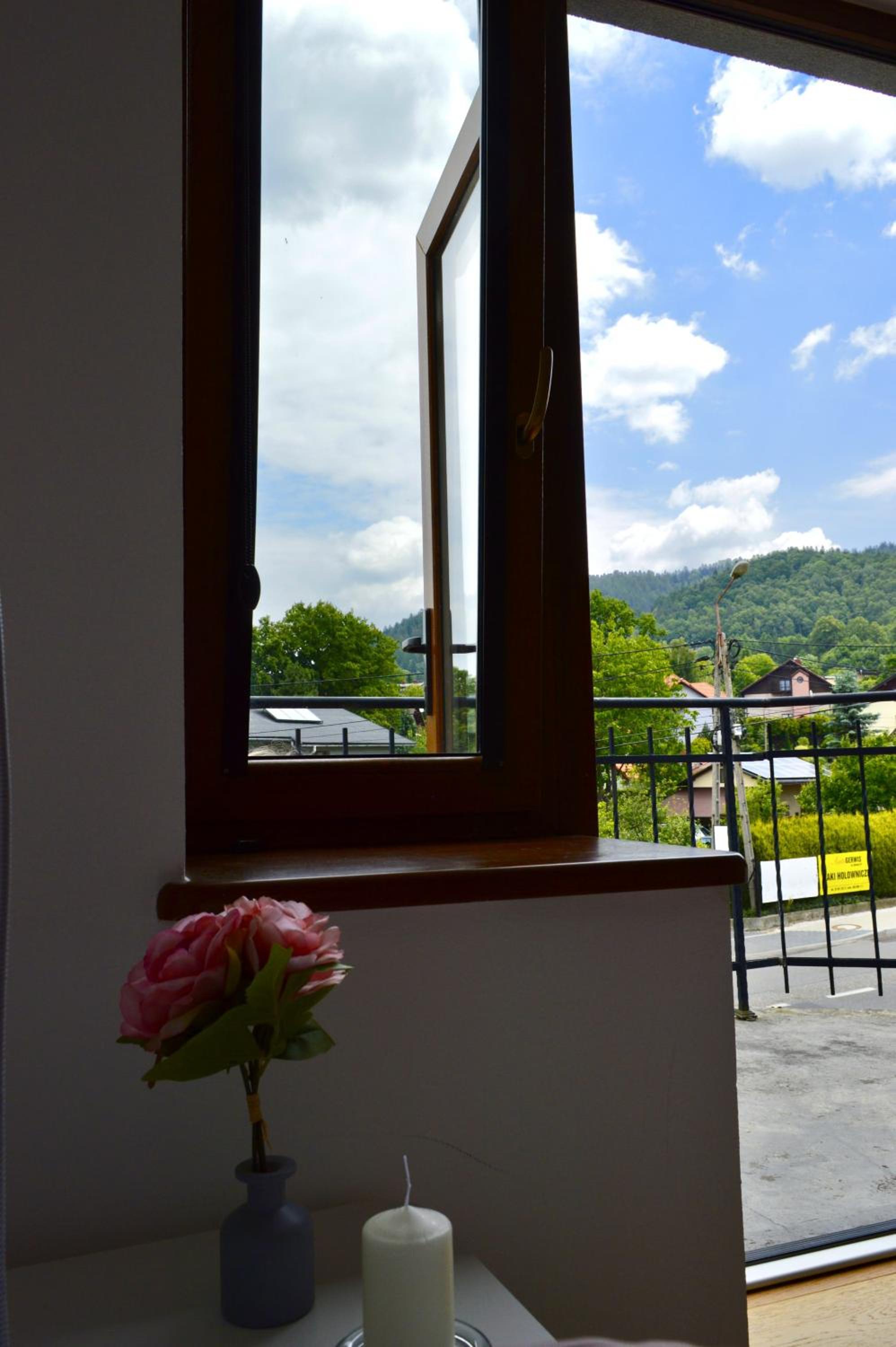 BESKID HOUSE loftowy apartament blisko gór SAUNA&BALIA płatna by ReApartments