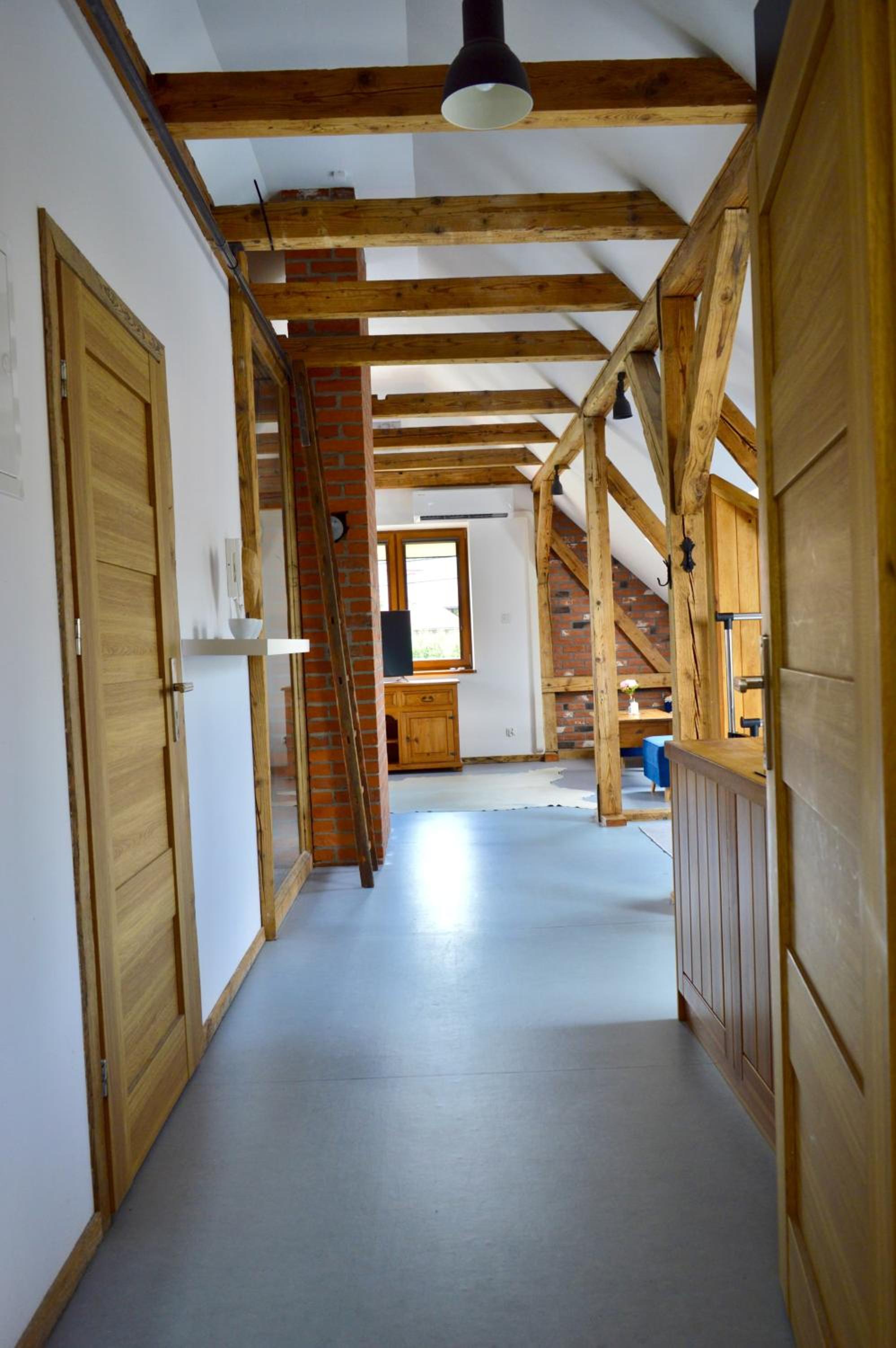 BESKID HOUSE loftowy apartament blisko gór SAUNA&BALIA płatna by ReApartments