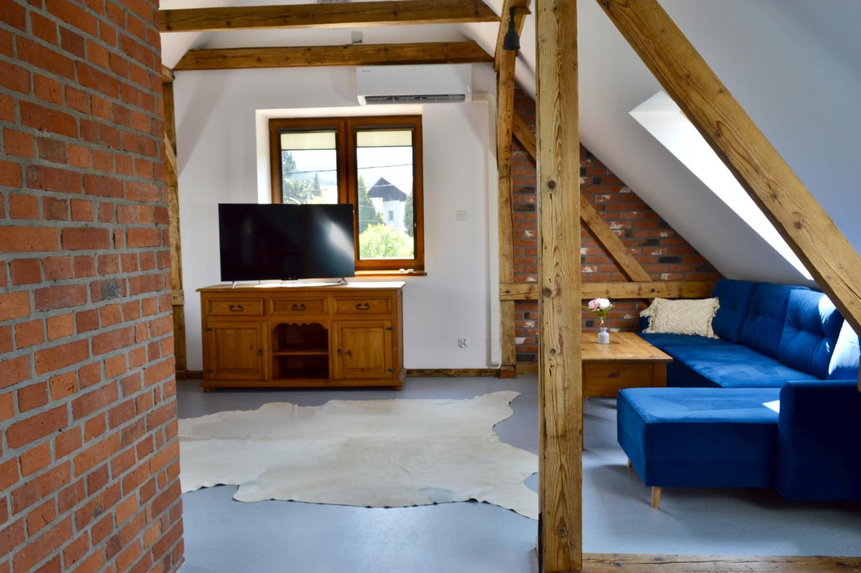 BESKID HOUSE loftowy apartament blisko gór SAUNA&BALIA płatna by ReApartments