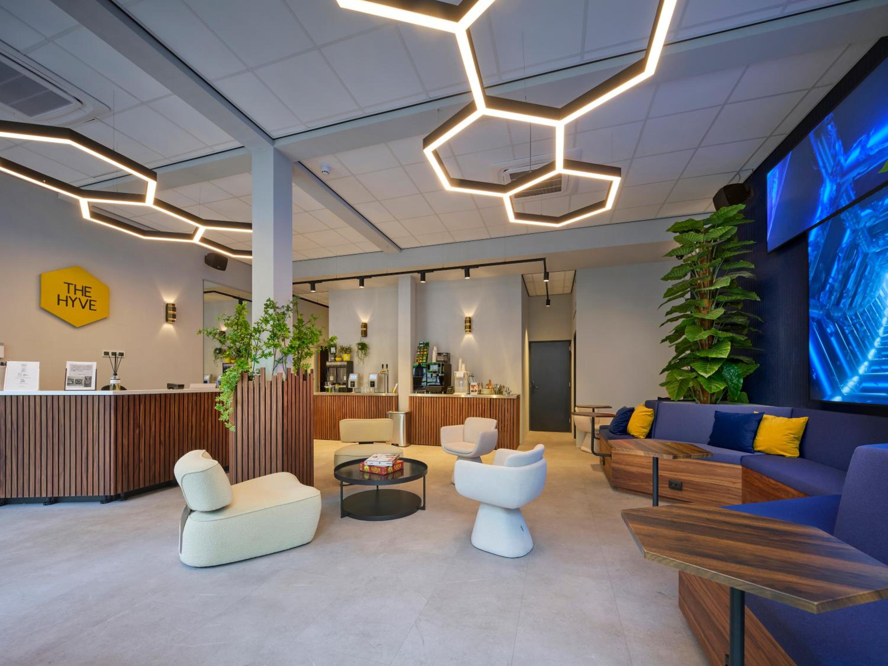 The Hyve Capsule hostel Amsterdam