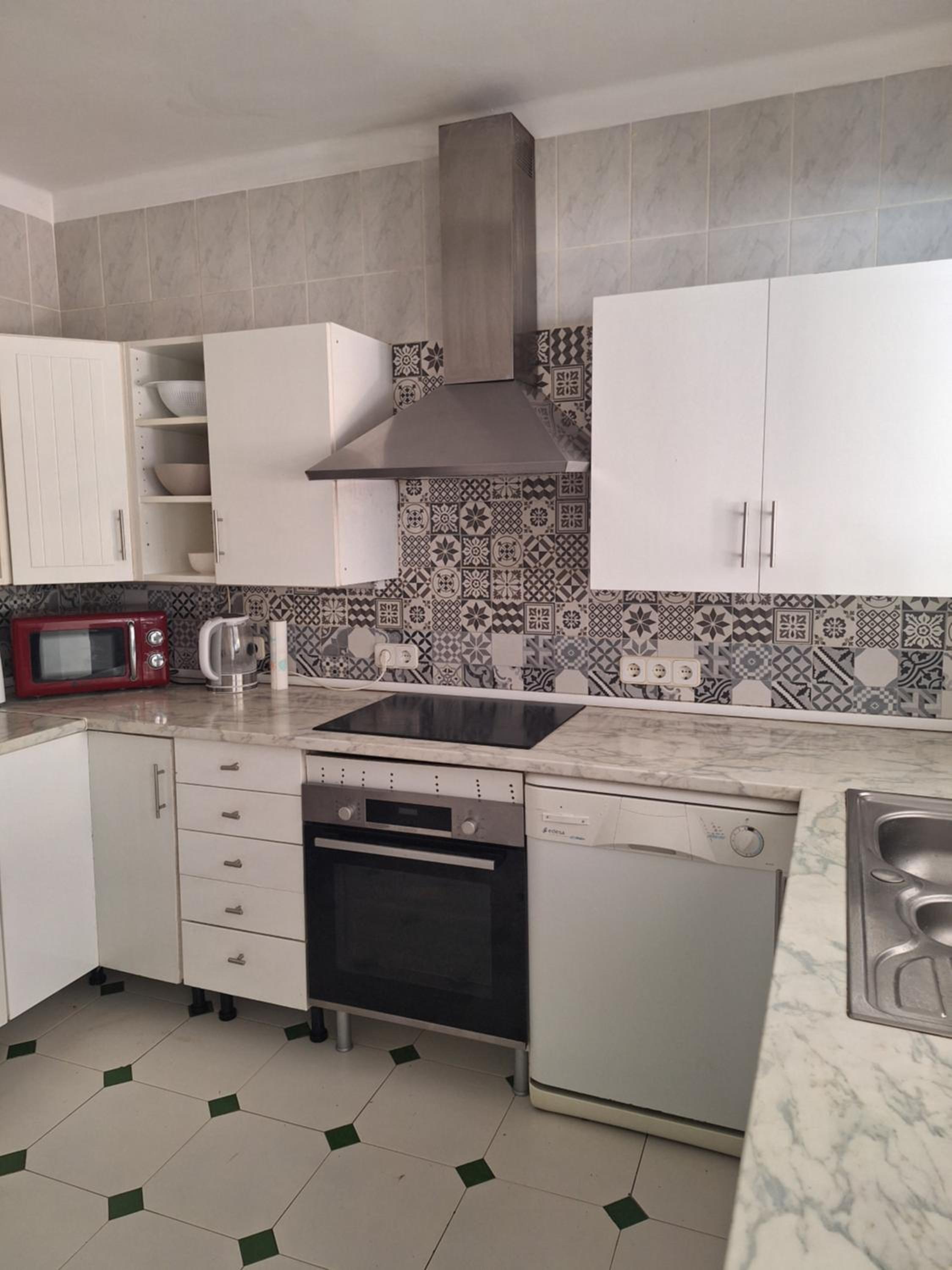 Villa Nevada - Espacioso Chalet con Piscina Privada