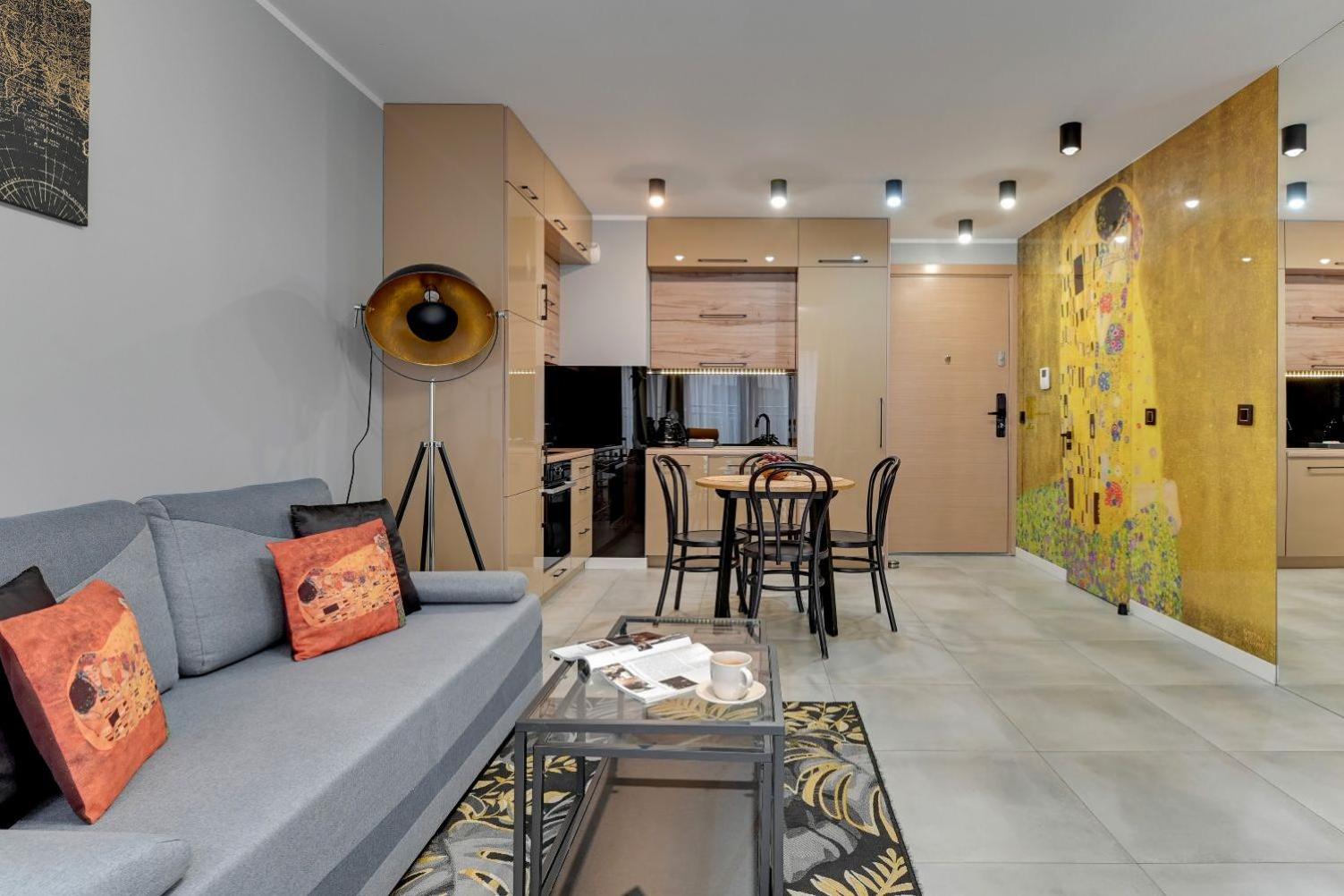 Waterlane Island - Riverview Pool, SPA & Gym by Downtown Apartments
