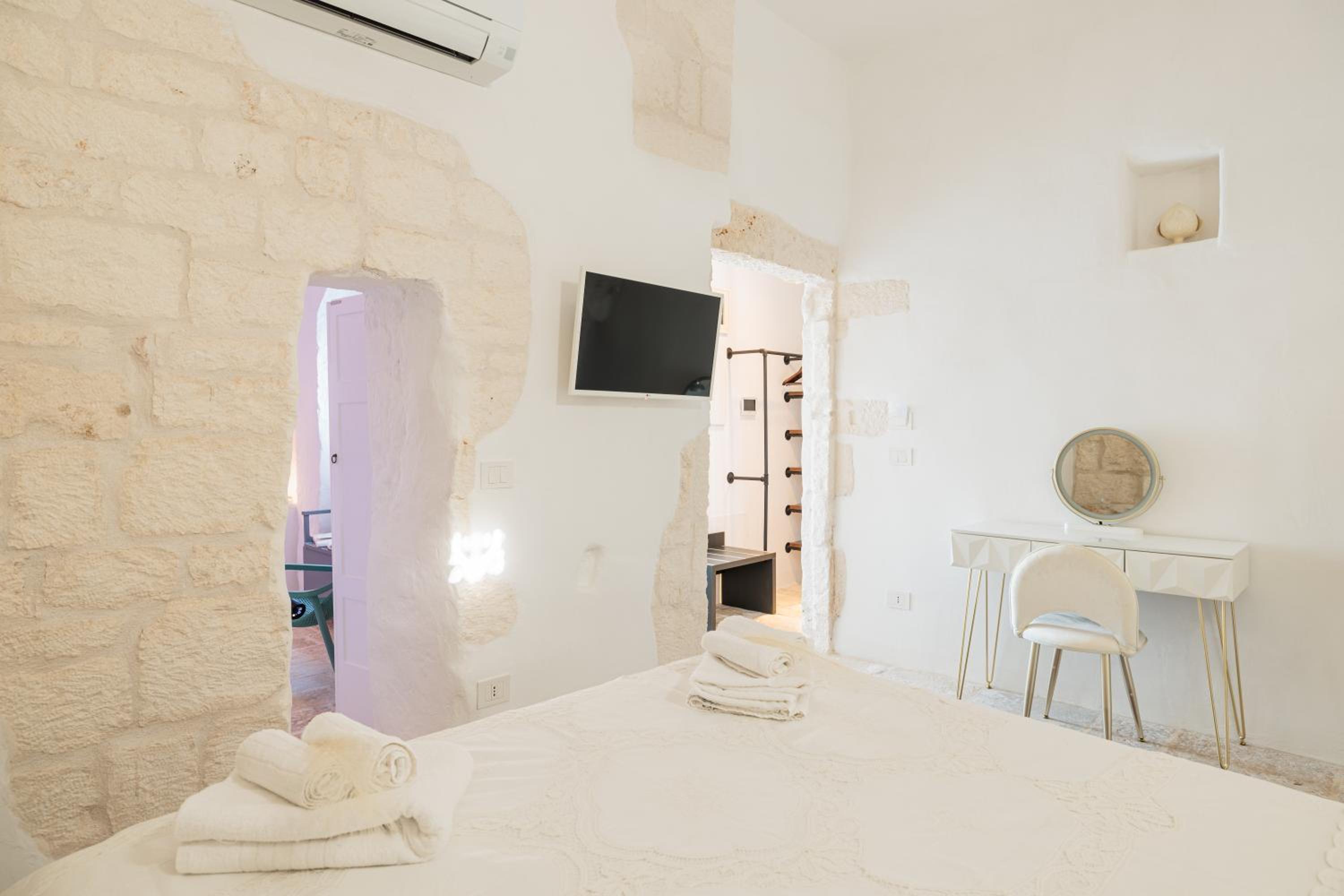 Masseria Ramunno Piccola - Fiora Suite by Rentbeat