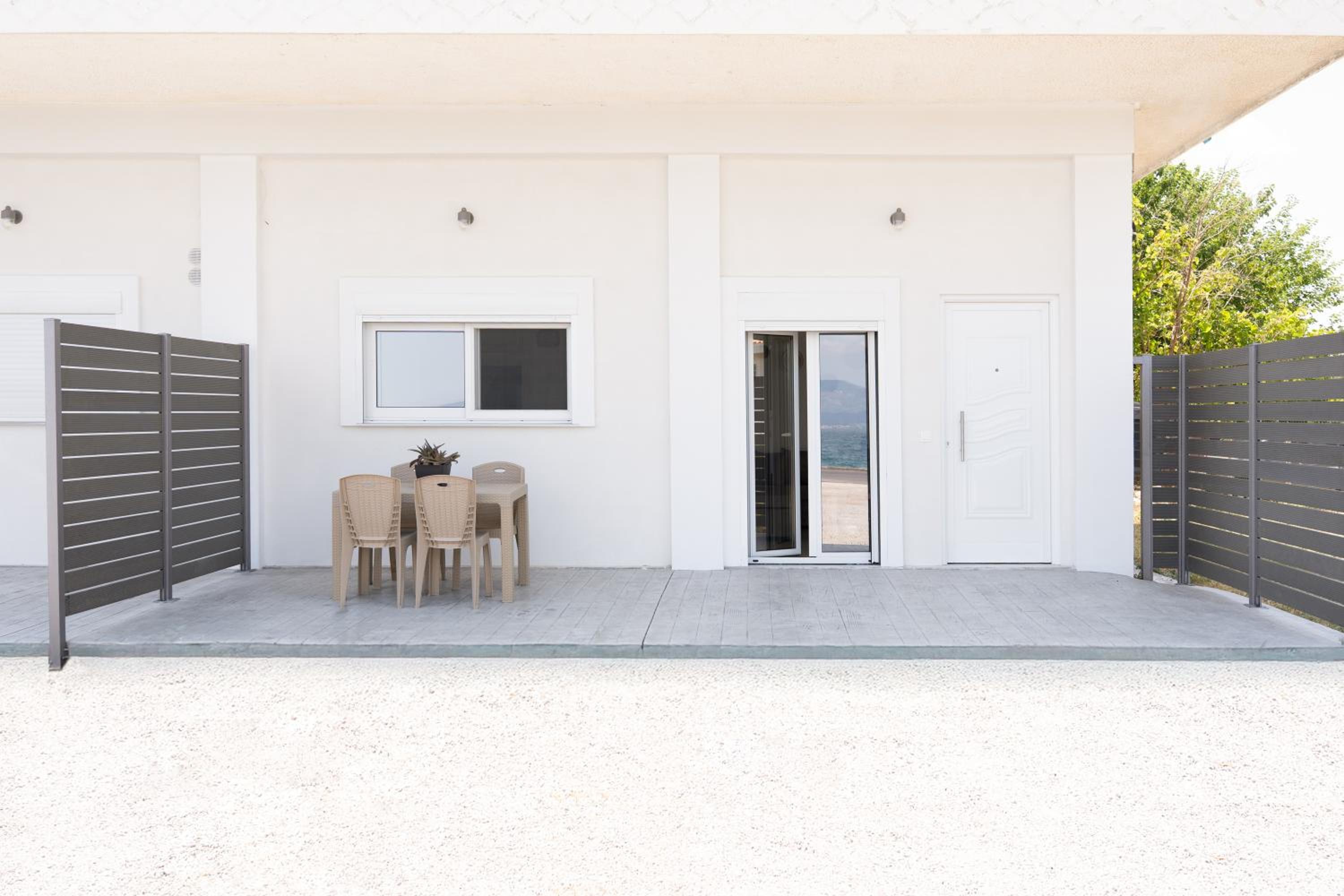 Thanos' seaside suite