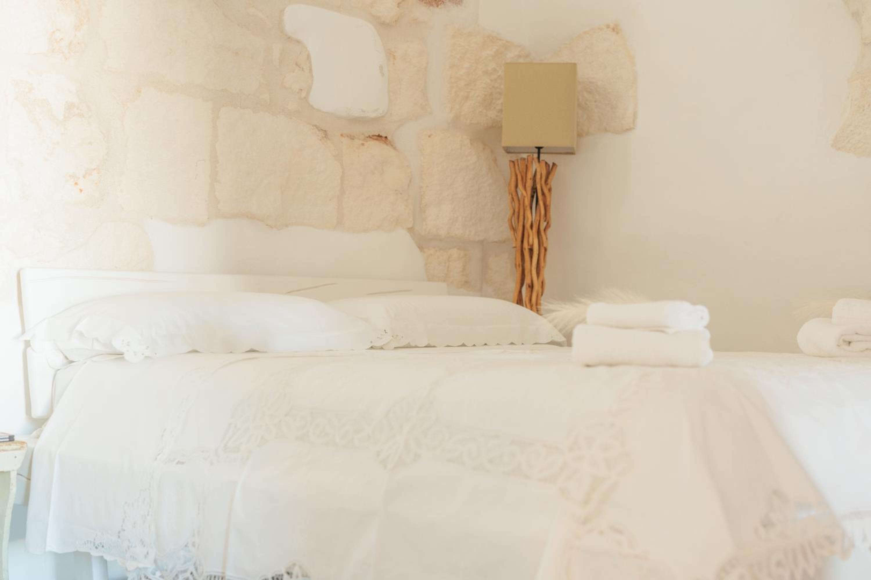 Masseria Ramunno Piccola - Fiora Suite by Rentbeat