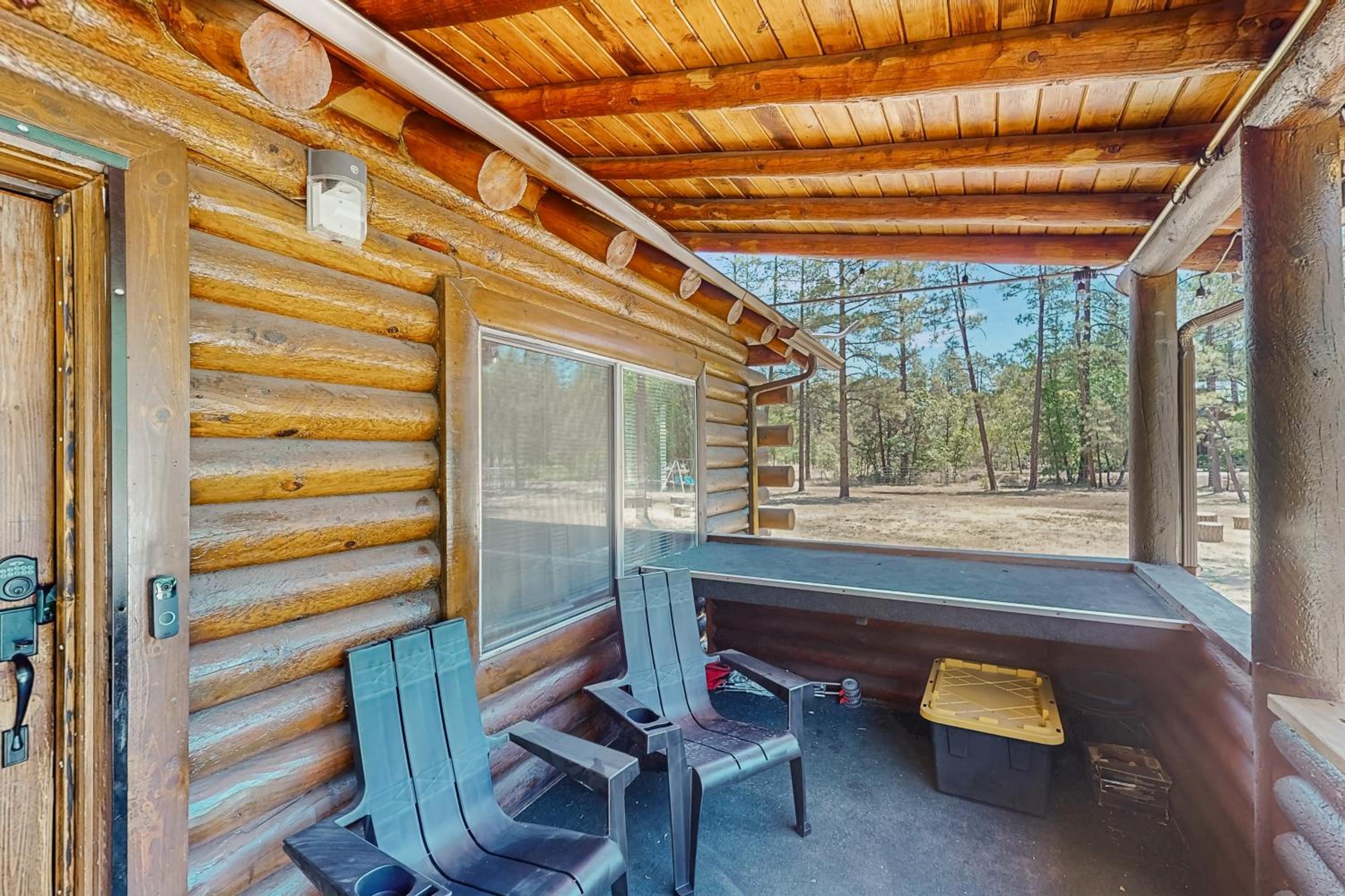 3BR Cabin with Loft, Wood Stove, AC and Fire Pit