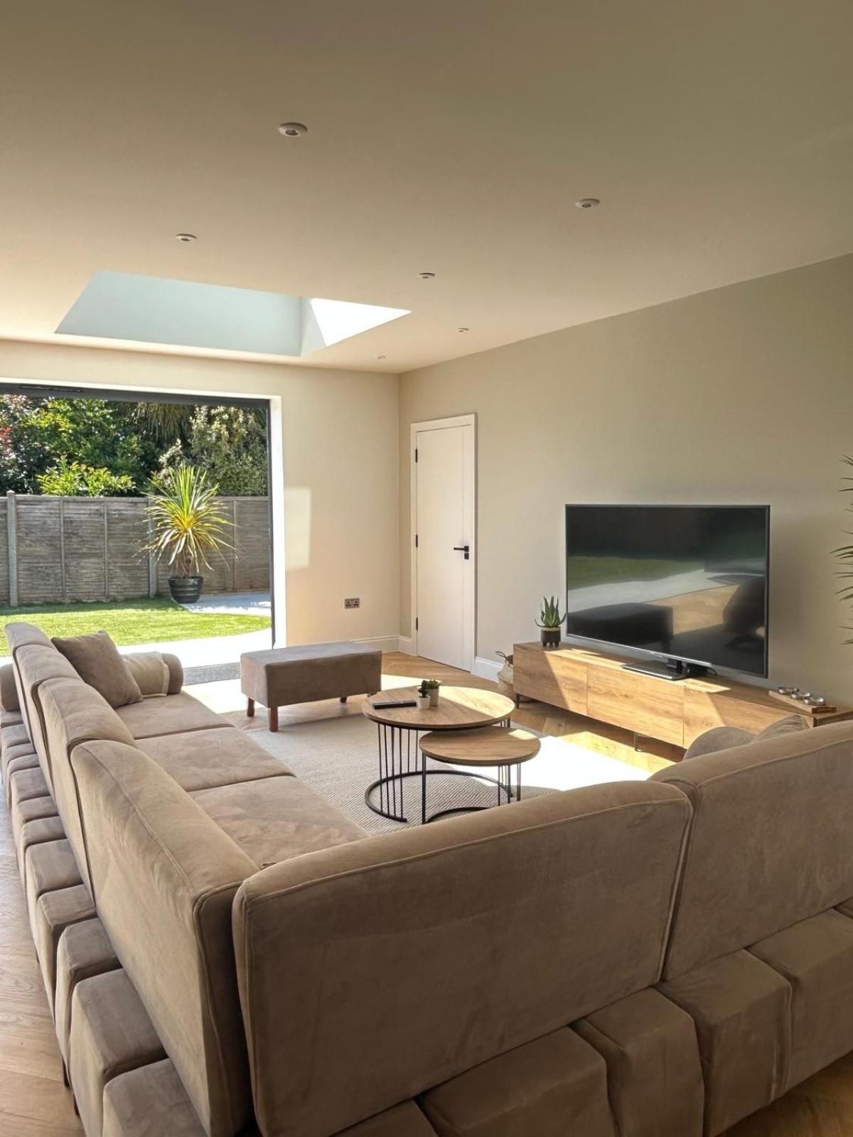 The Crescent Villa Lancing