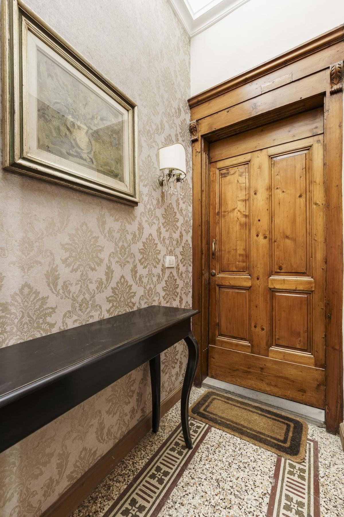Luxury Nest in Historic Florence