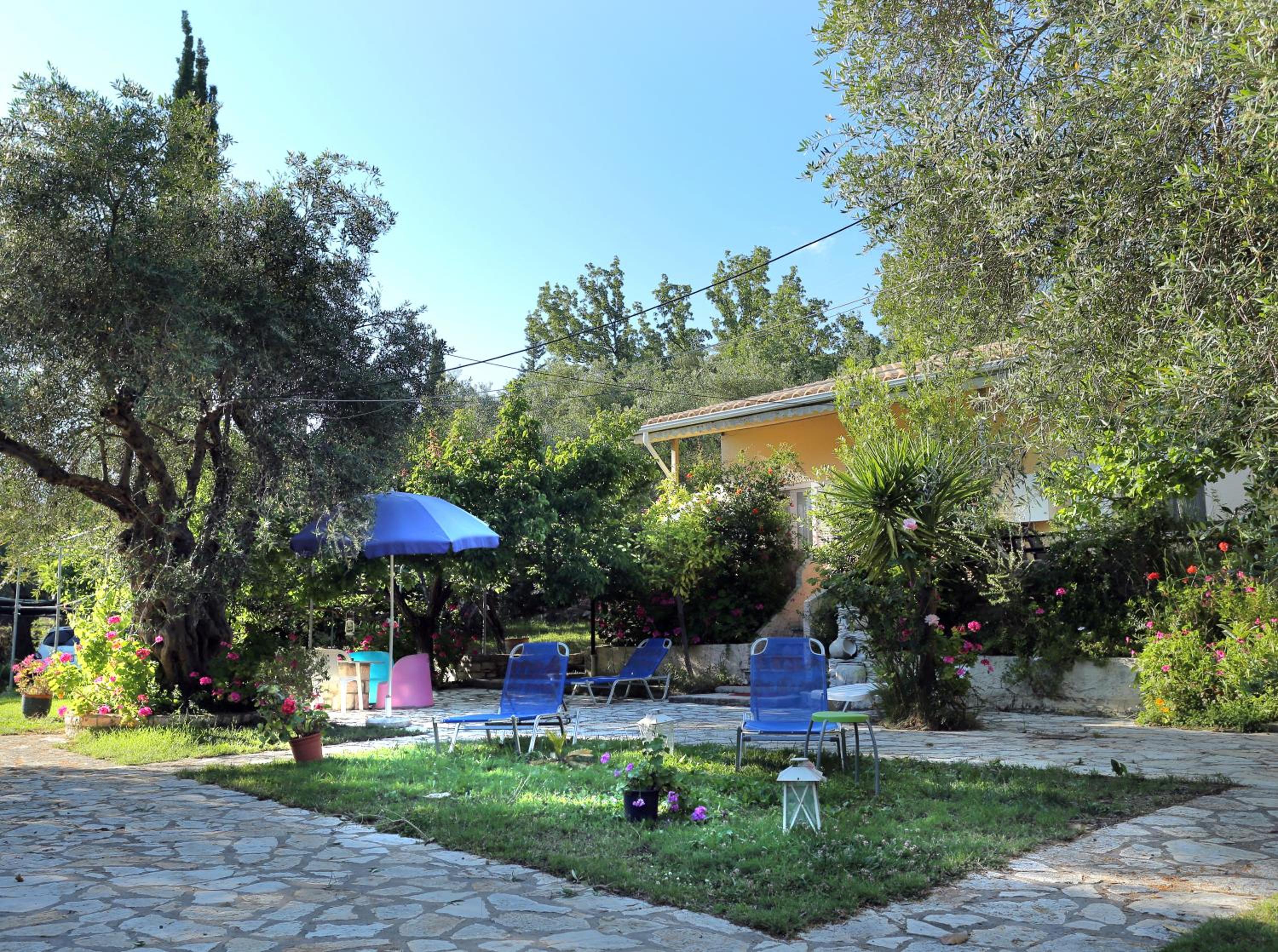 Rozalia Studios view 3
