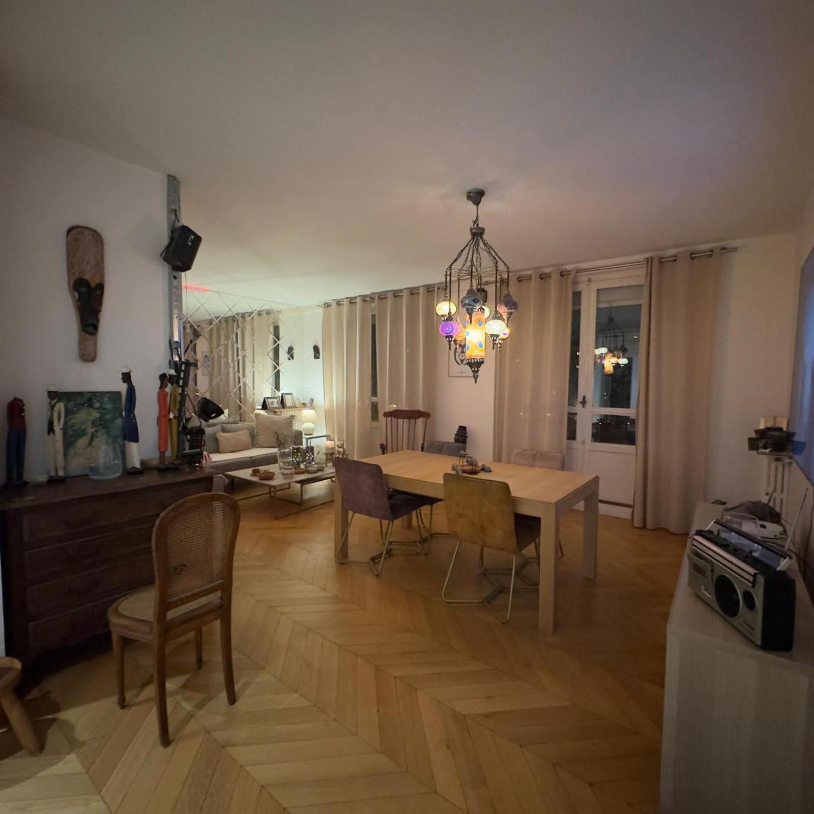 Appartement Paris 12 proche du centre avec parking