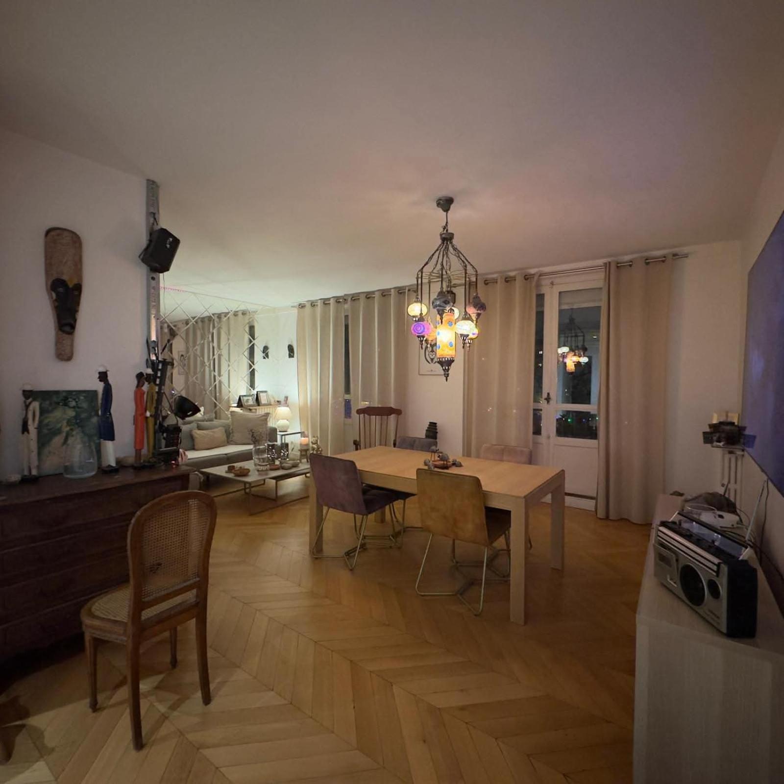 Appartement Paris 12 proche du centre avec parking