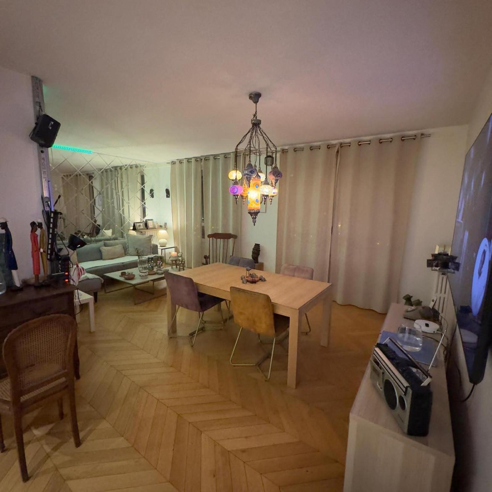 Appartement Paris 12 proche du centre avec parking