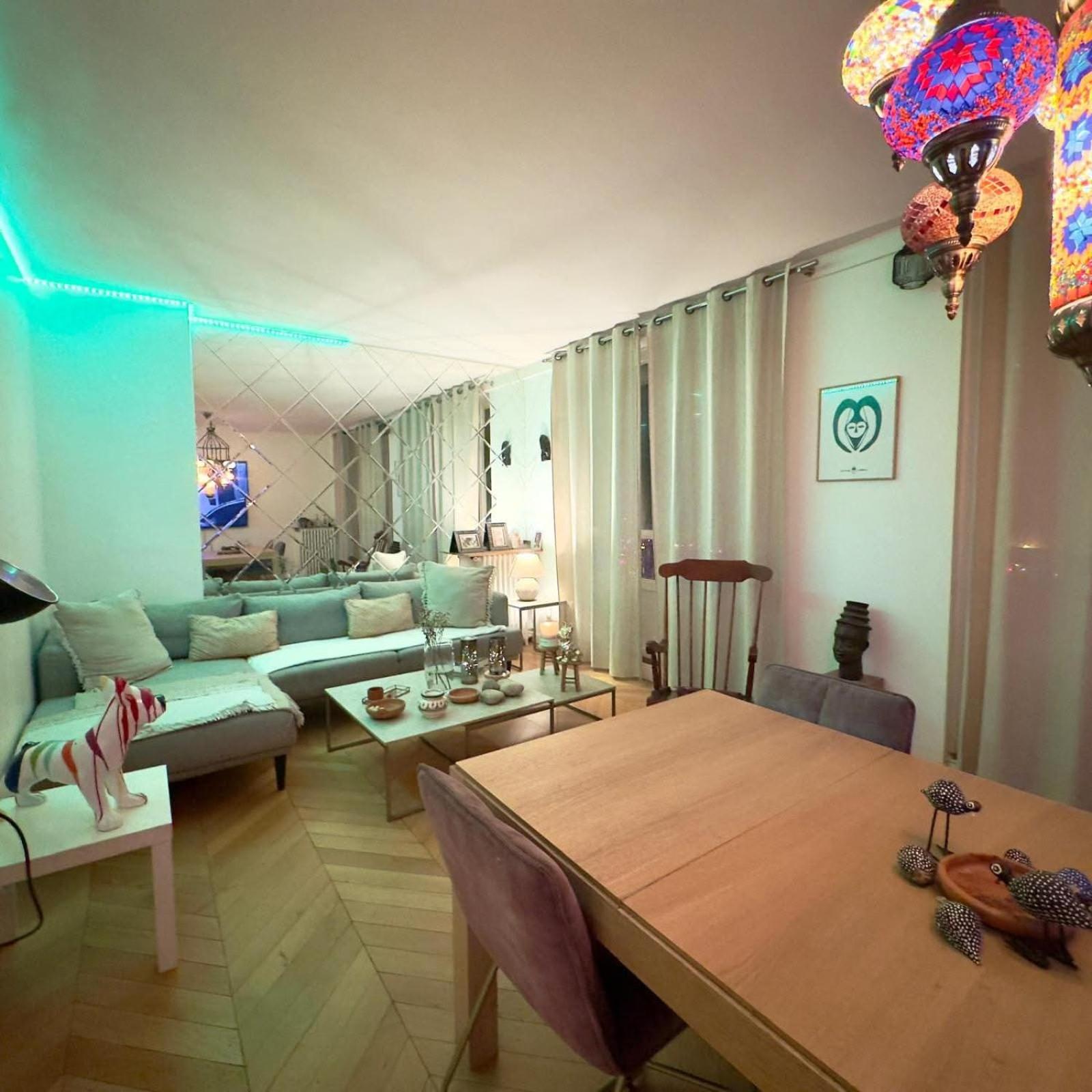 Appartement Paris 12 proche du centre avec parking