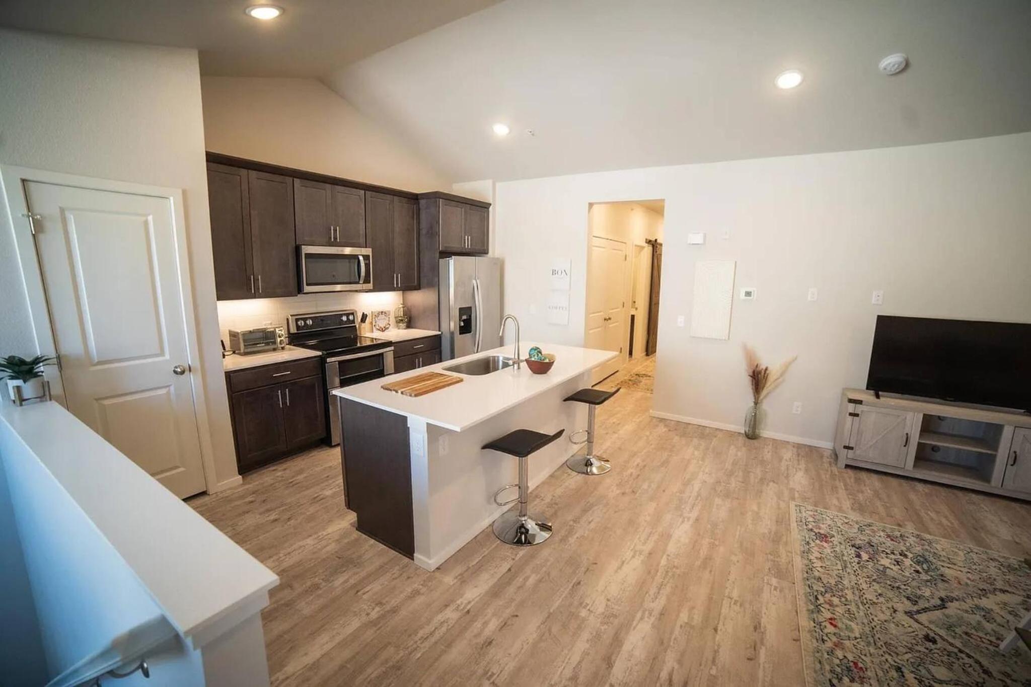 Lovely 2BR Home - Your Fort Collins Retreat!